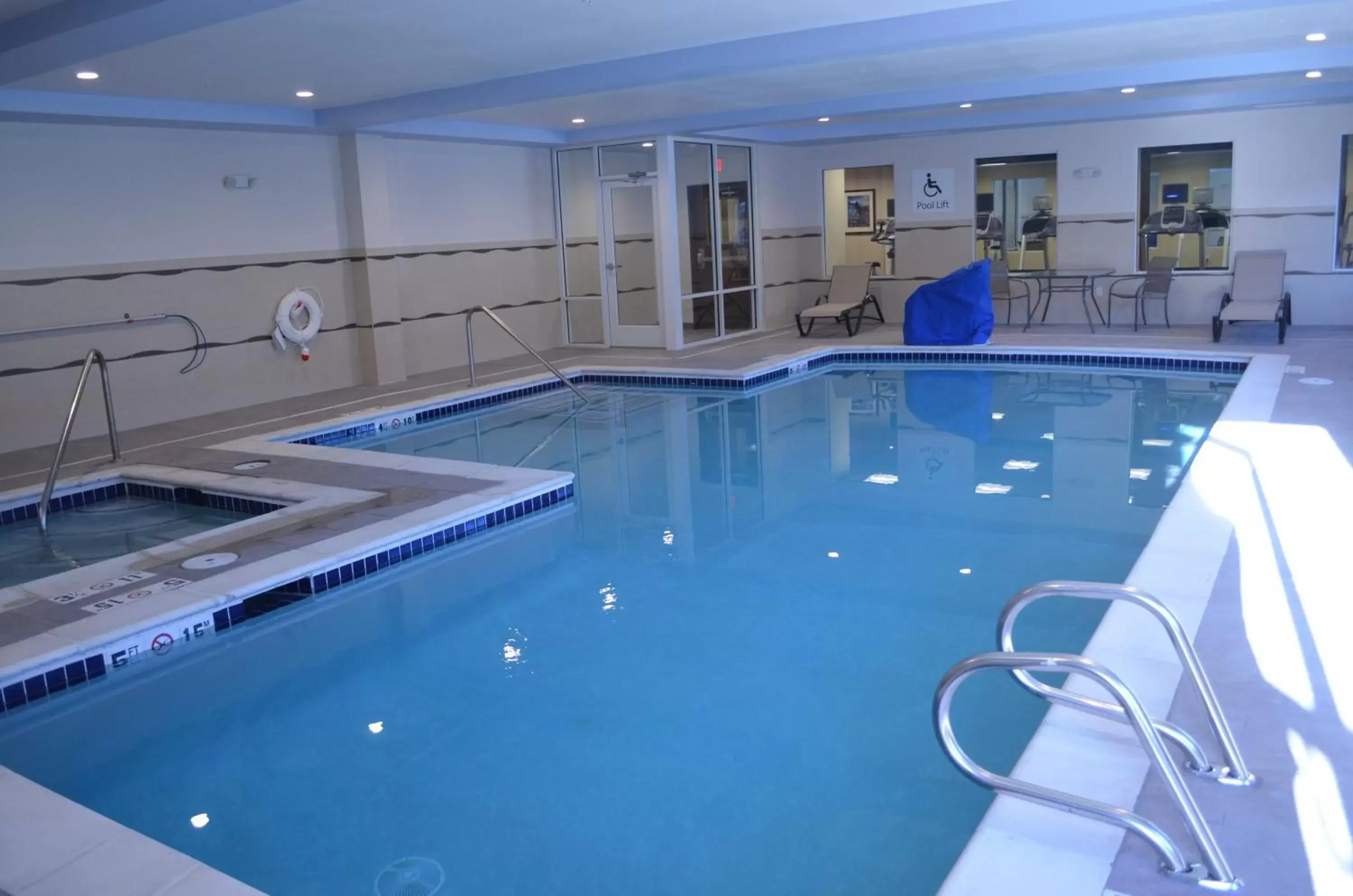Swimming Pool in Holiday Inn Express & Suites Golden, an IHG Hotel