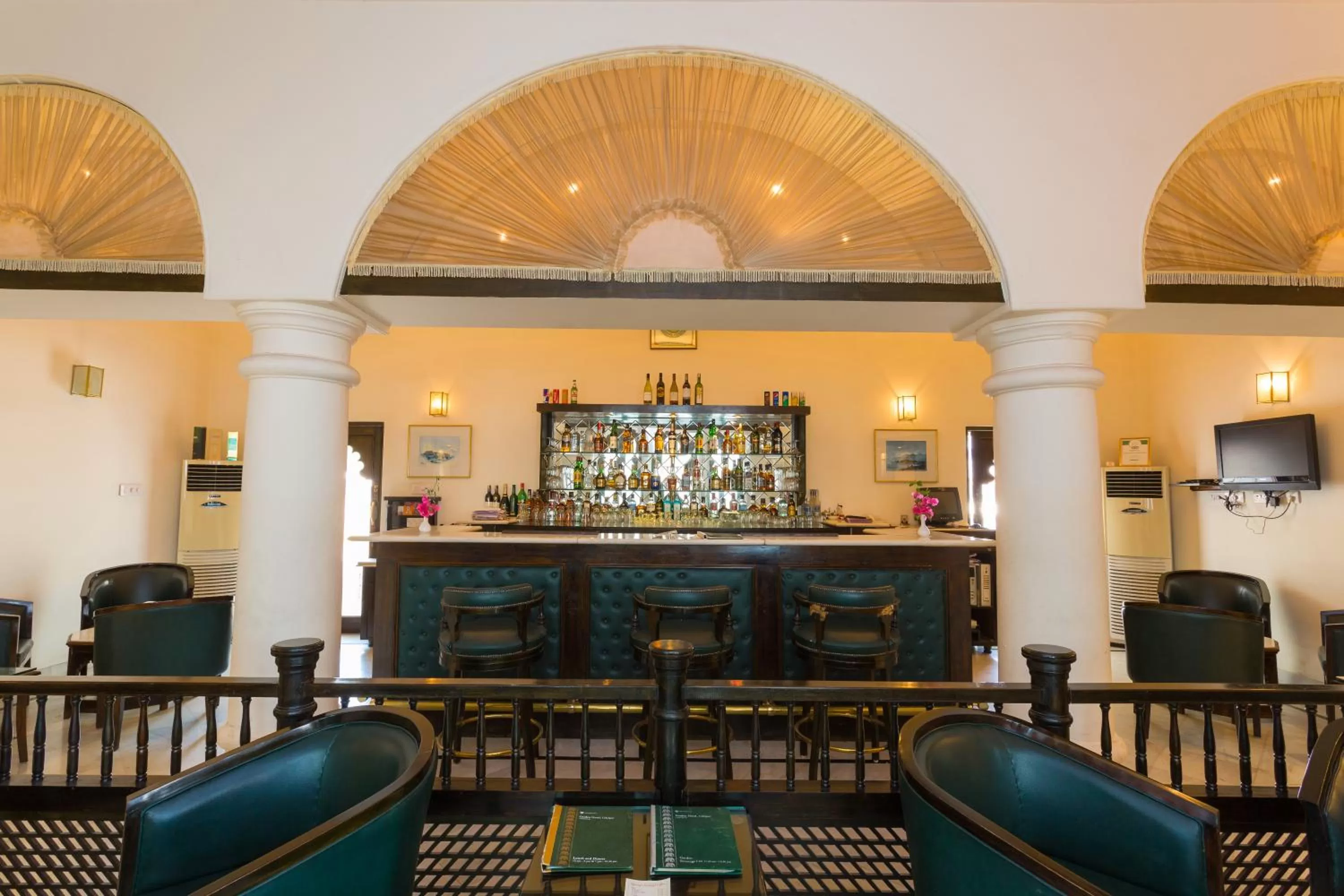Lounge or bar in Garden Hotel - Heritage by HRH Group of Hotels