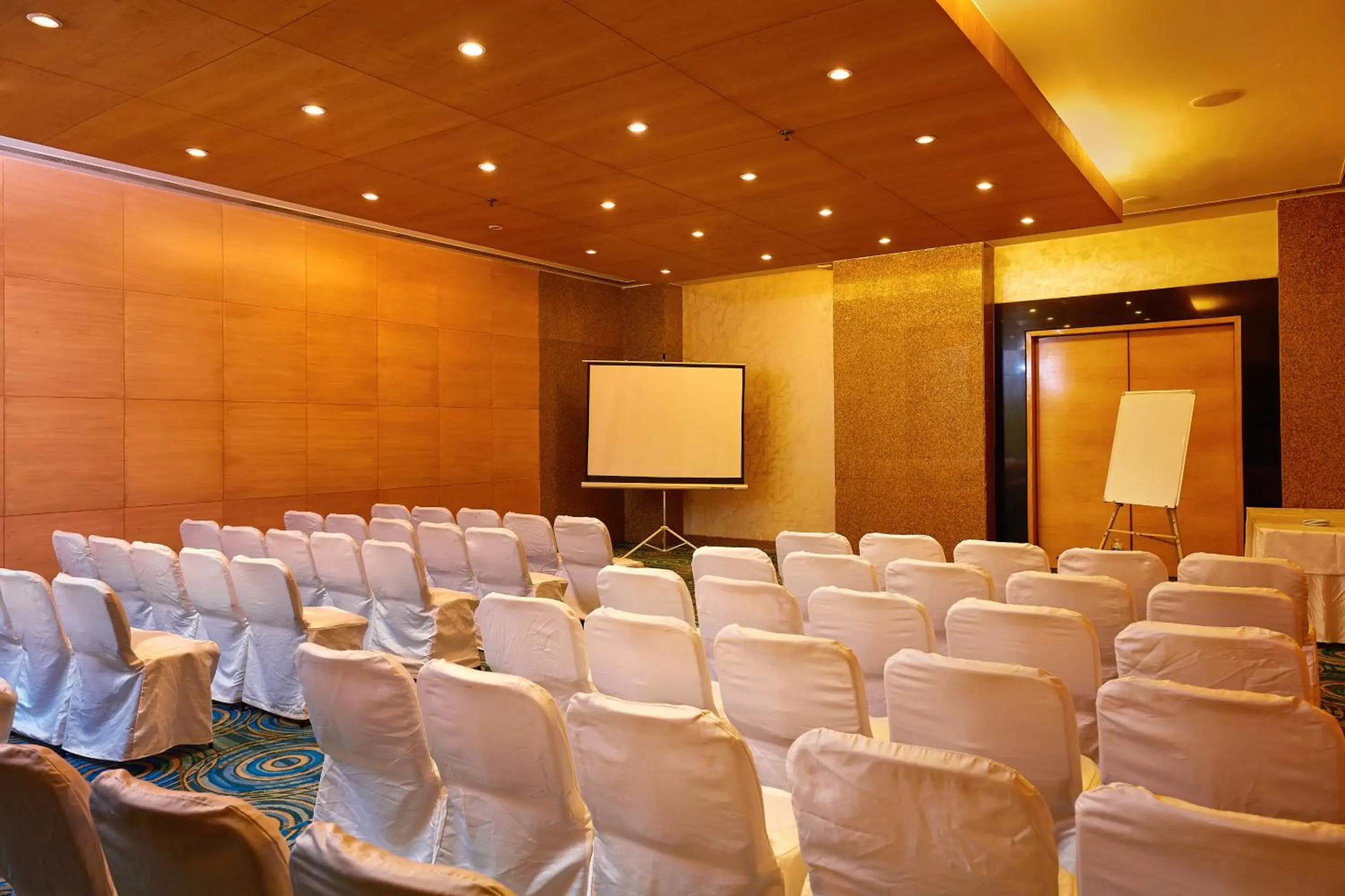 Meeting/conference room in Park Plaza Chennai OMR