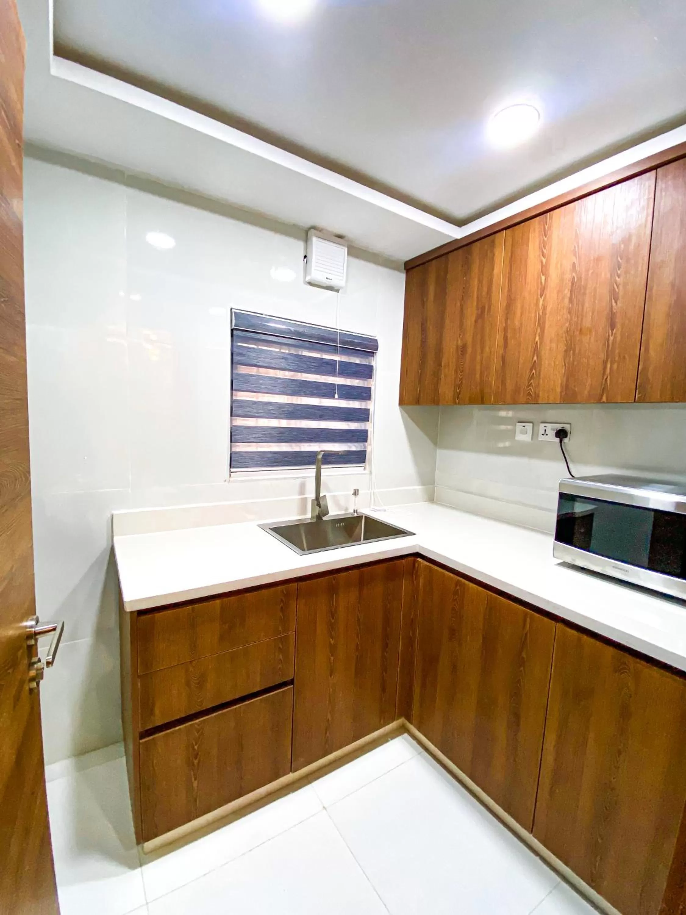Kitchen or kitchenette, Kitchen/Kitchenette in Plush Hotel,Abuja
