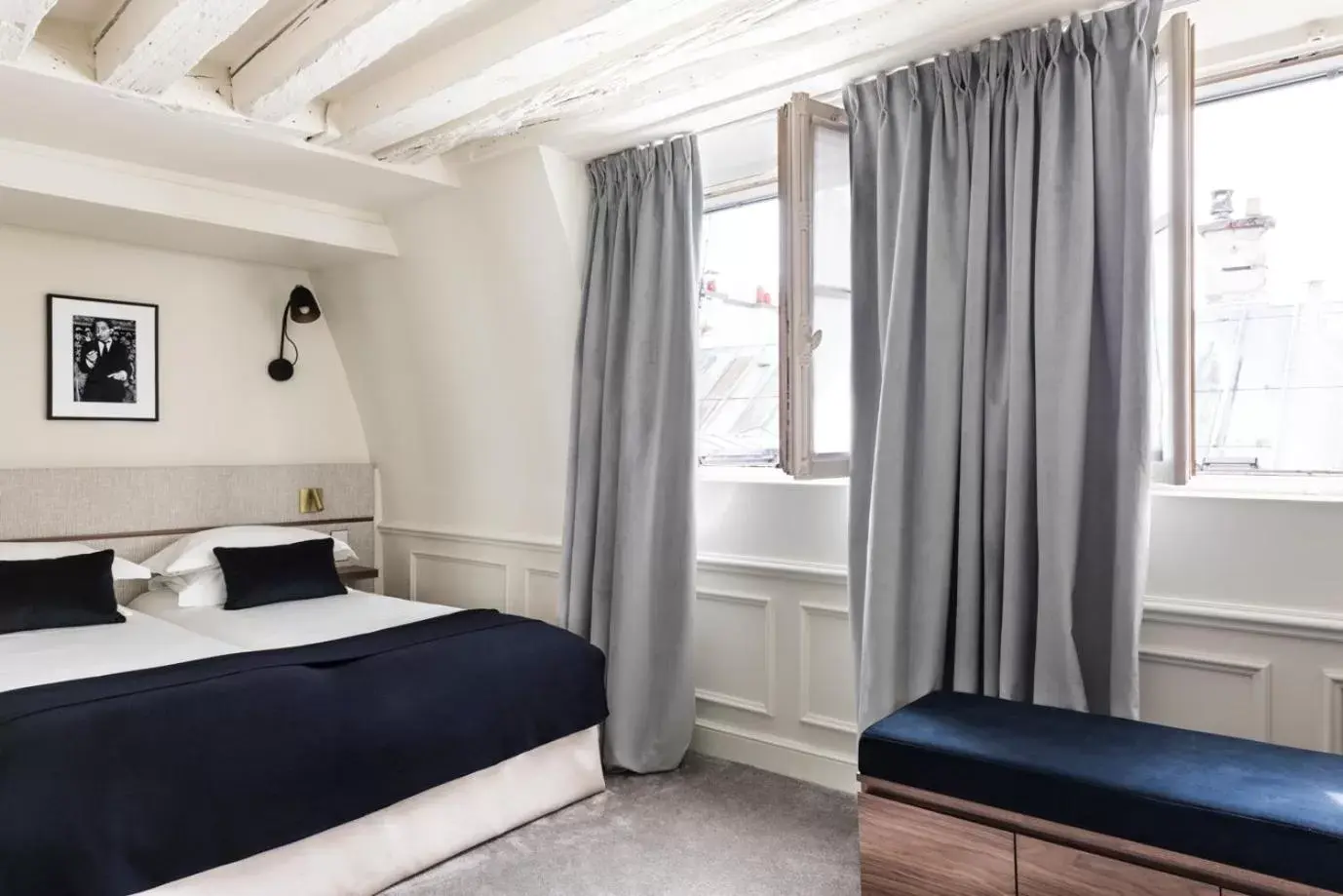 Photo of the whole room, Bed in Hotel Verneuil Saint Germain