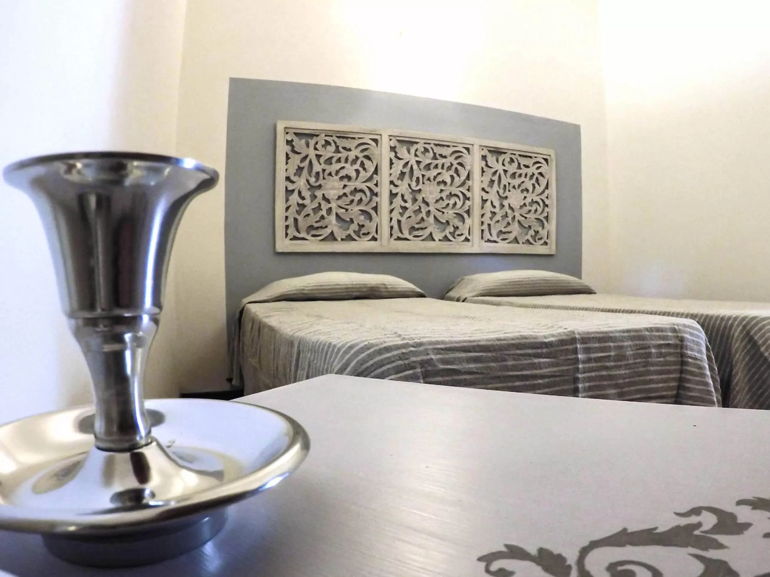 Decorative detail, Bed in CASALE LA FATA -tipico toscano immerso nelle colline tra Lucca e Versilia, 6 appartamenti indipendenti