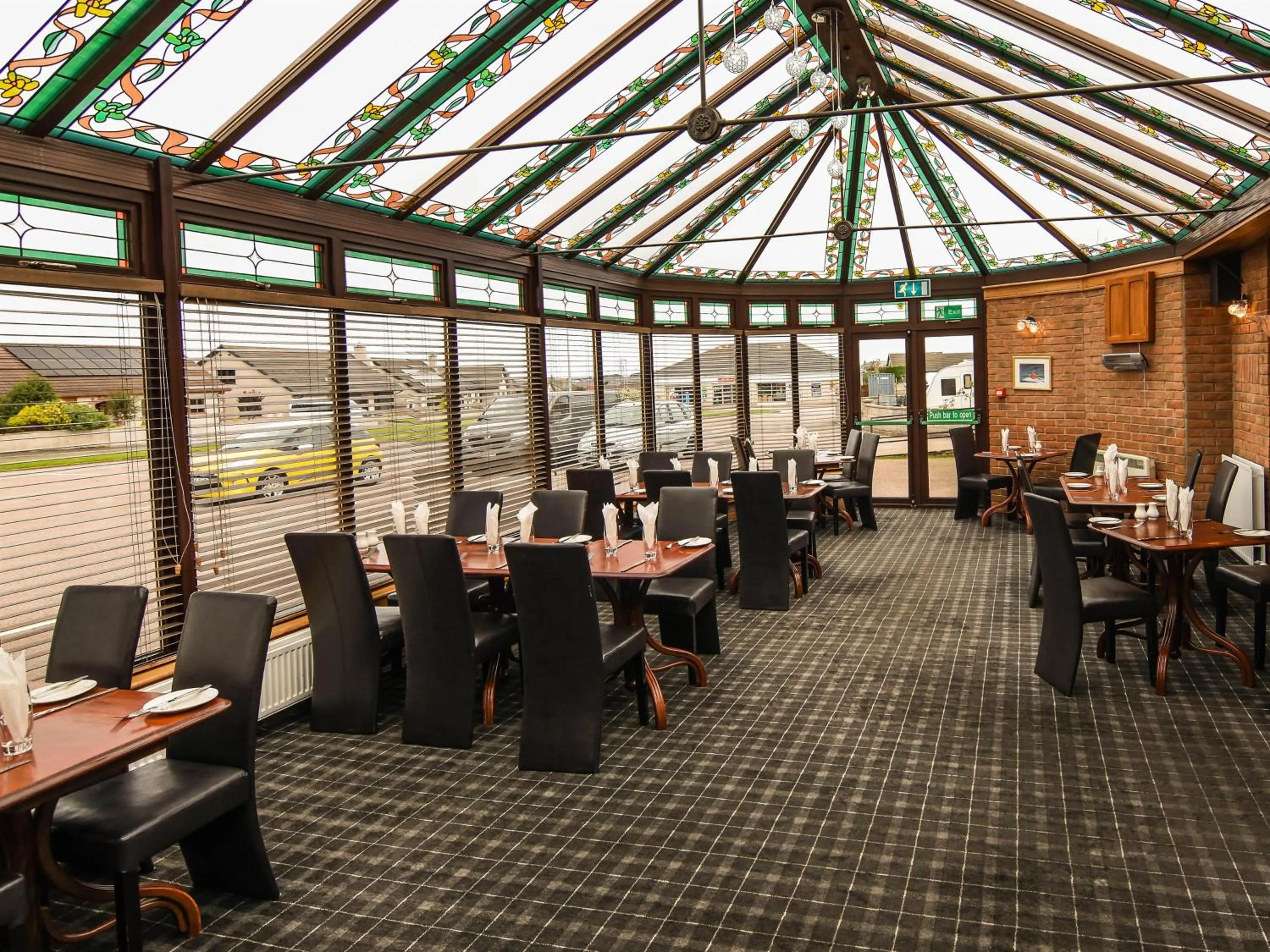 Dining area in Findlay's