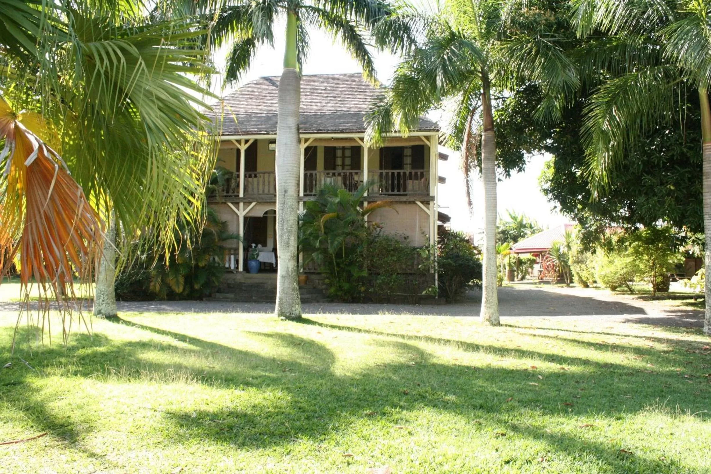 Property building in Le Jardin de Beau Vallon