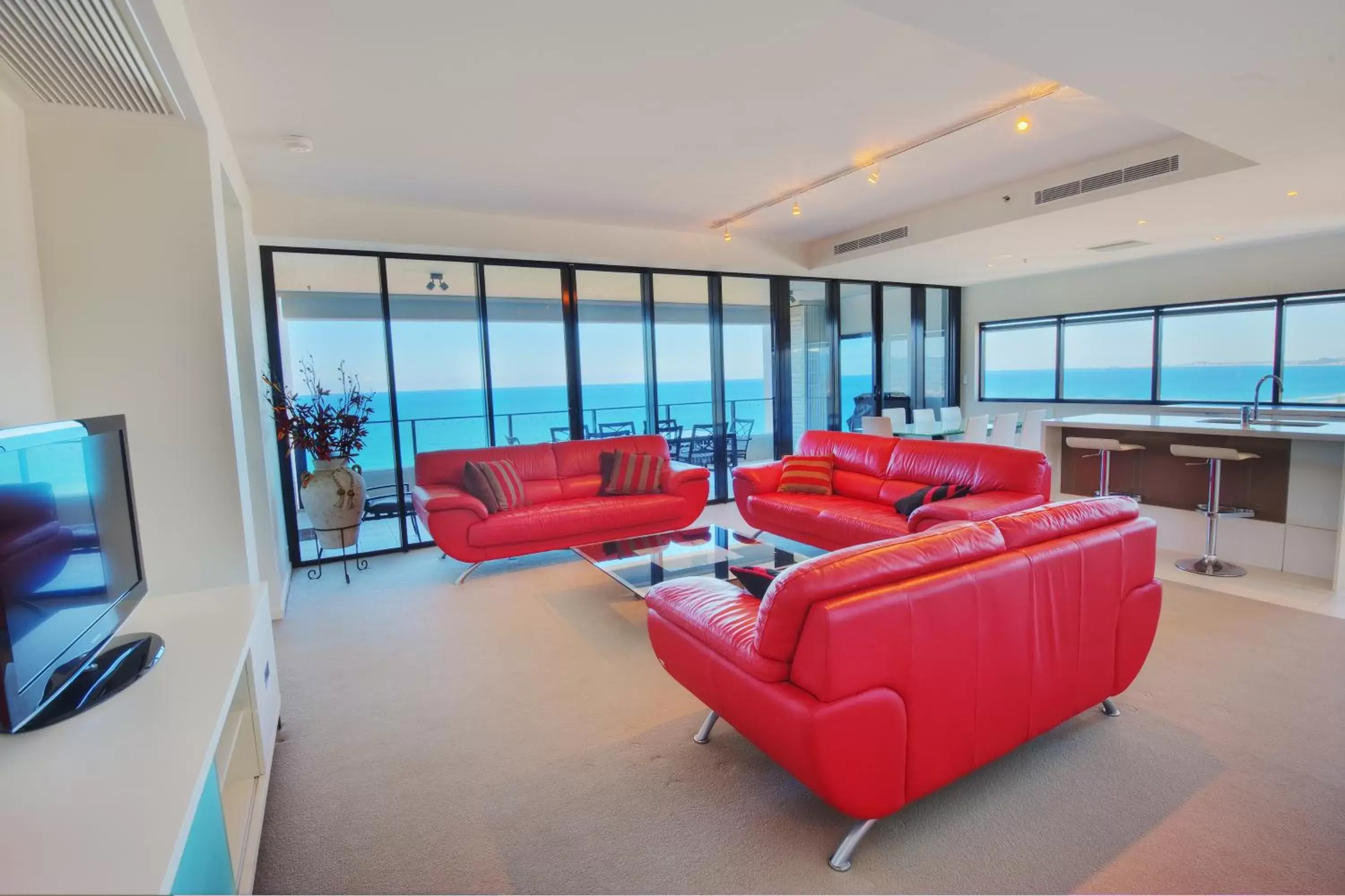 TV and multimedia, Sea View in Ultra Broadbeach