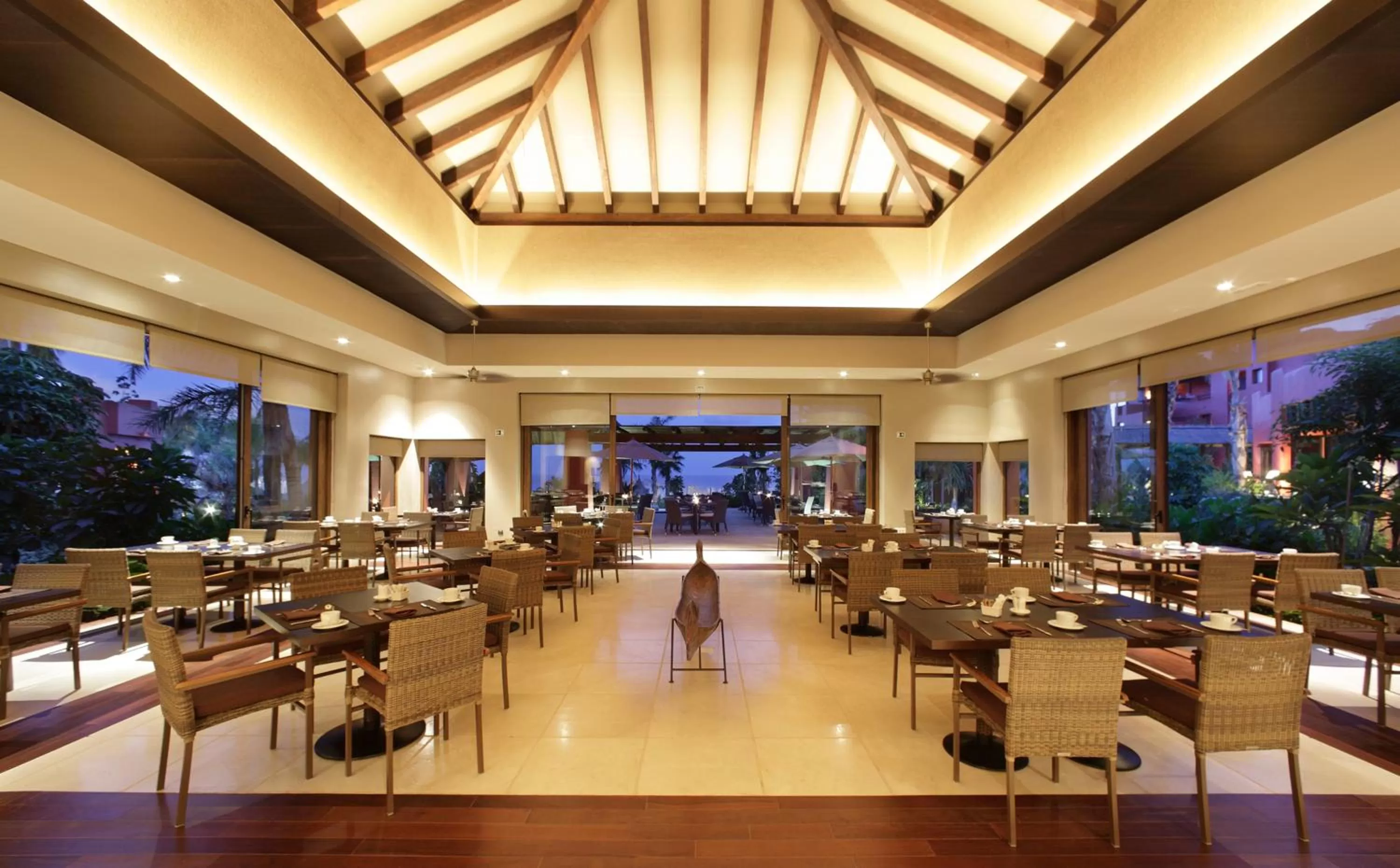 Restaurant/places to eat in Asia Gardens Hotel & Thai Spa, a Royal Hideaway Hotel