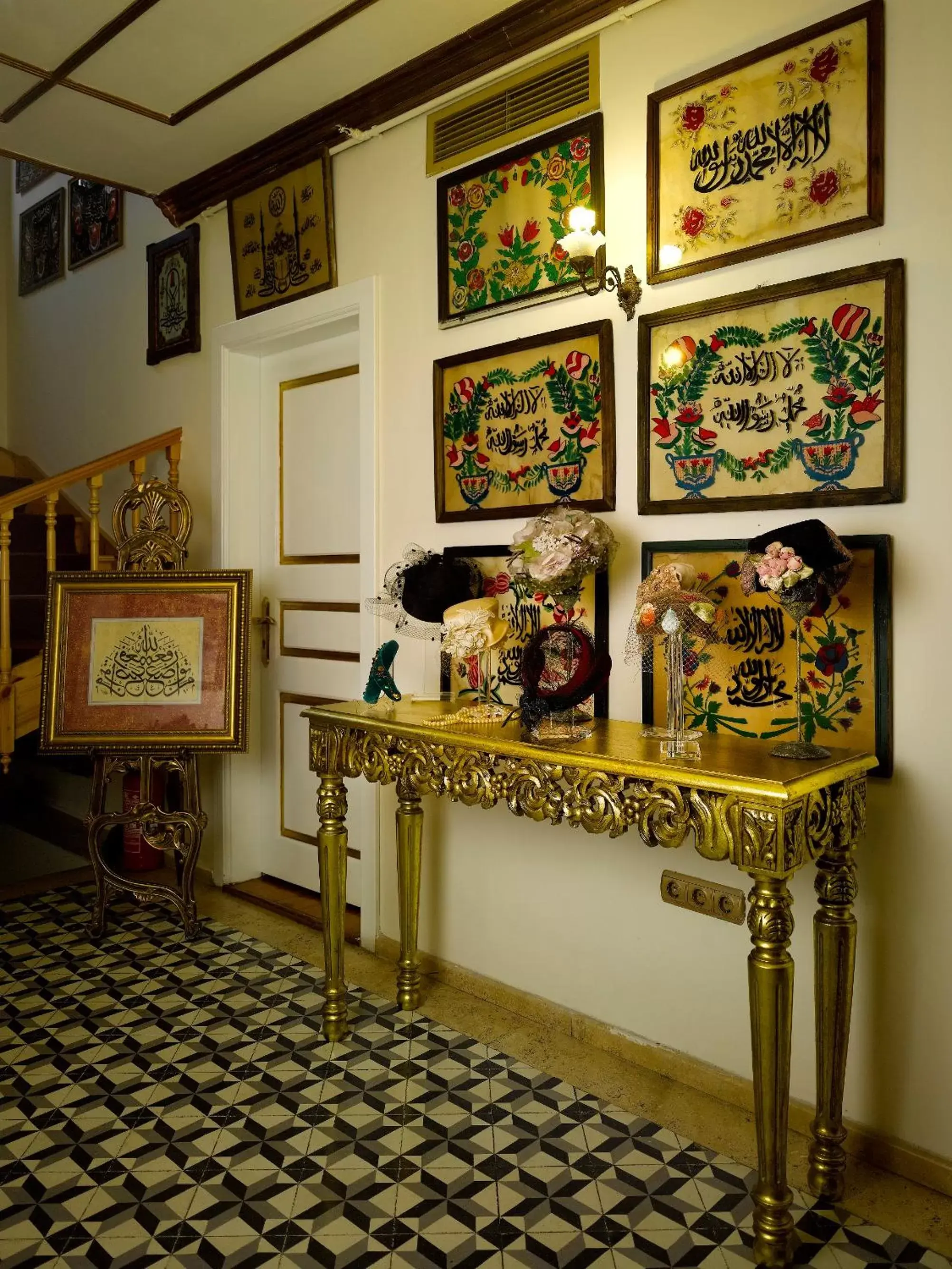 Decorative detail, Lobby/Reception in Erten Konak