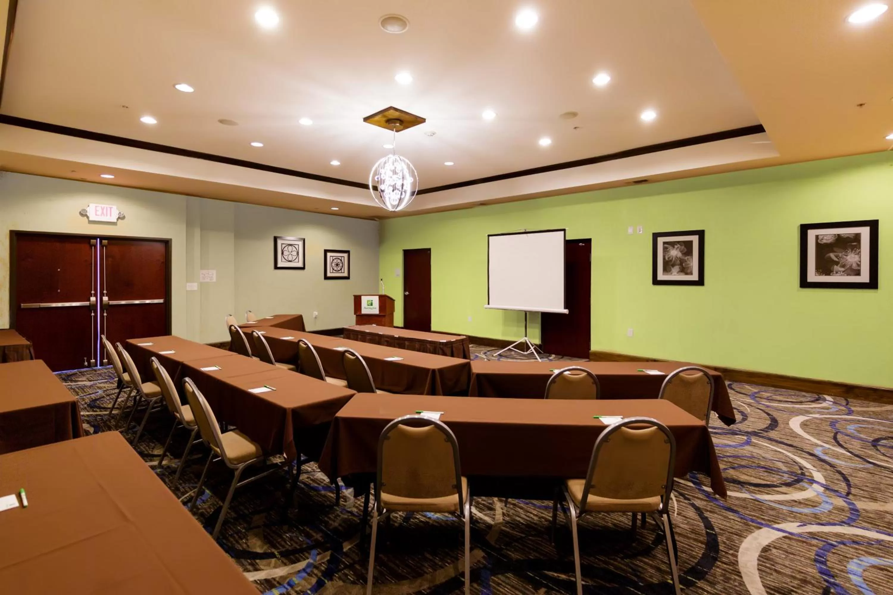 Meeting/conference room in Holiday Inn Houston-Webster by IHG