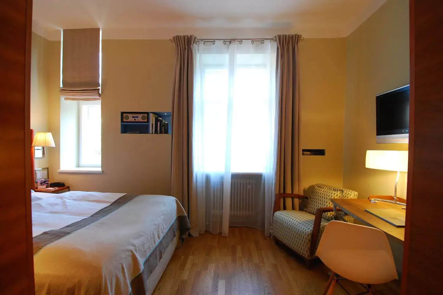 Small Double Room Cozy Villa in Boutique Hotel Auersperg