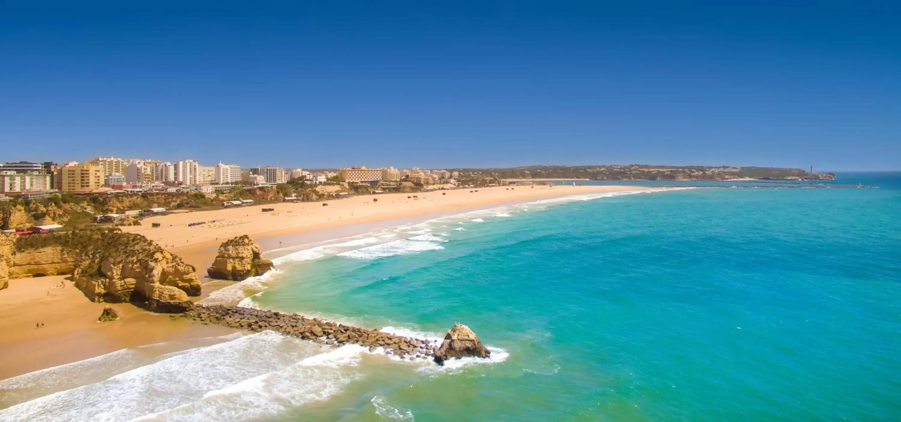 Beach, Bird's-eye View in RR Hotel da Rocha