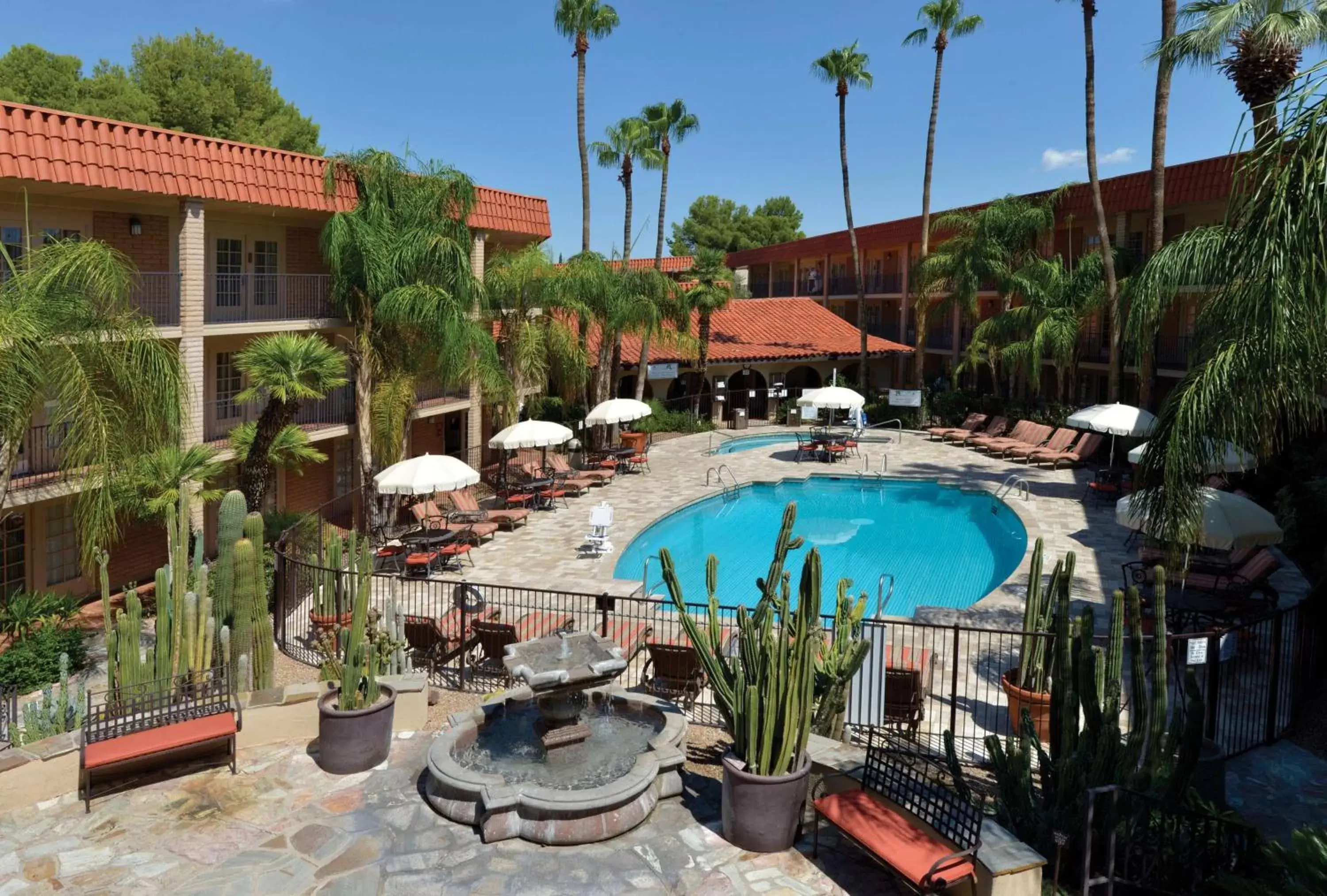 Property building, Pool View in DoubleTree Suites by Hilton Tucson-Williams Center
