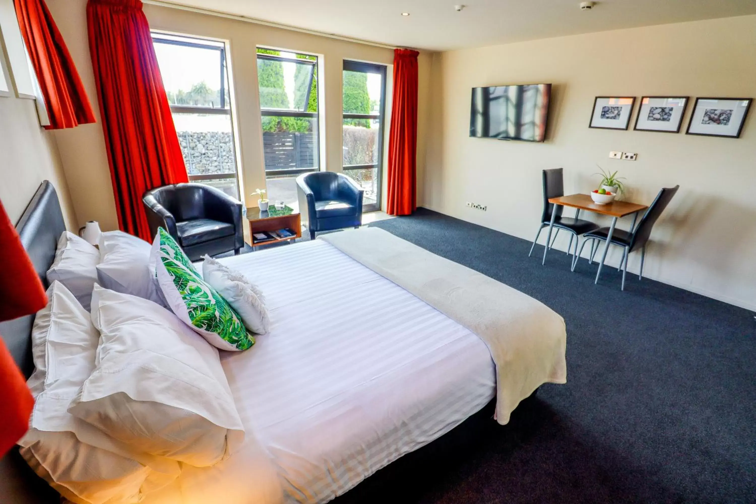 Bedroom in Coleraine Suites & Apartments