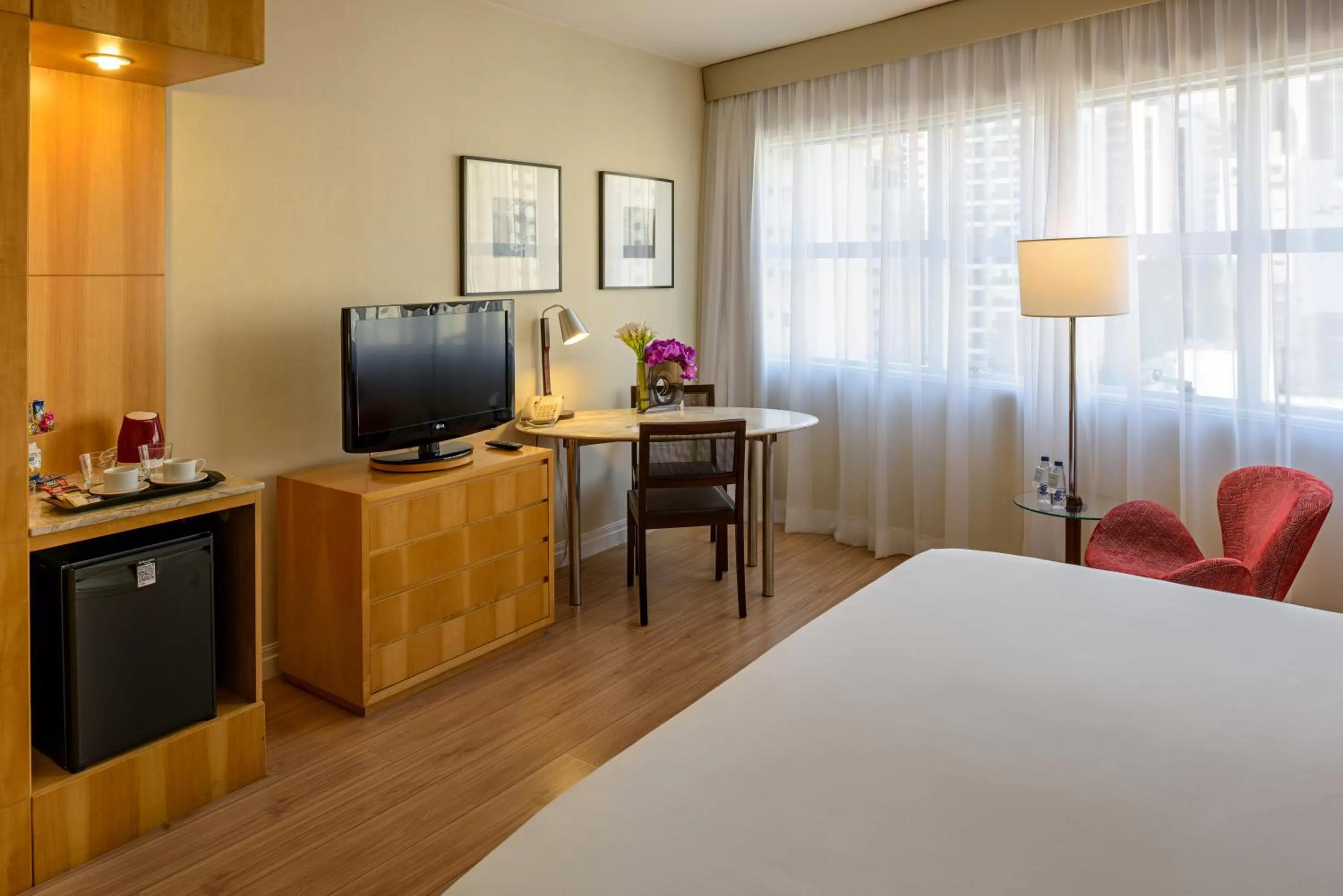 Photo of the whole room, Bed in Mercure Sao Paulo Jardins