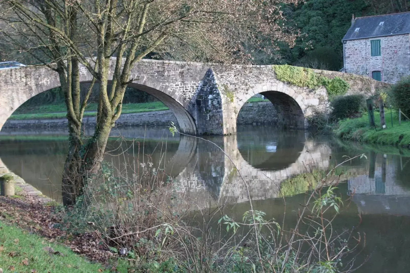 Nearby landmark in La Tocade Del Arte - Dinan