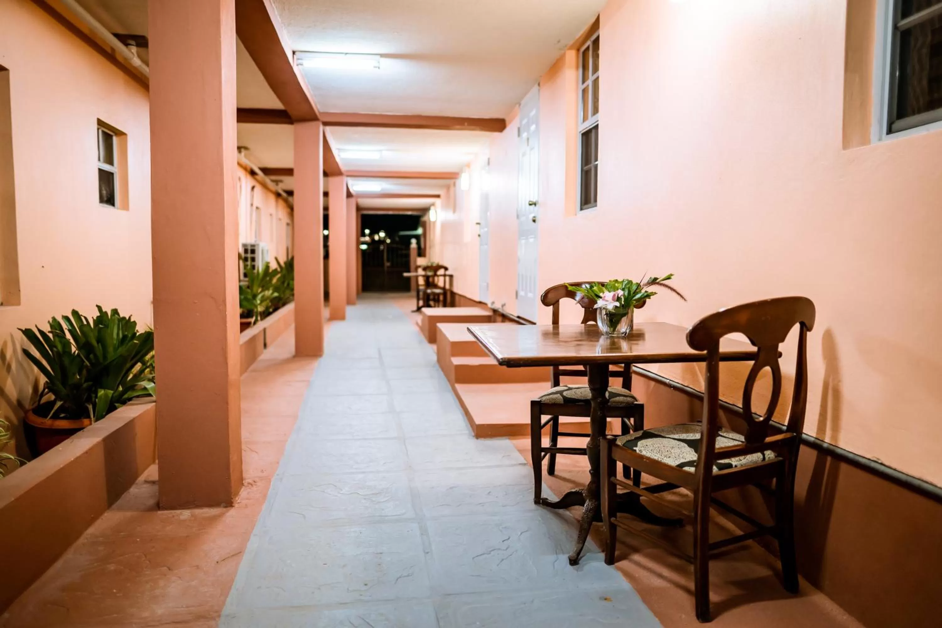 Connie's Comfort Suites