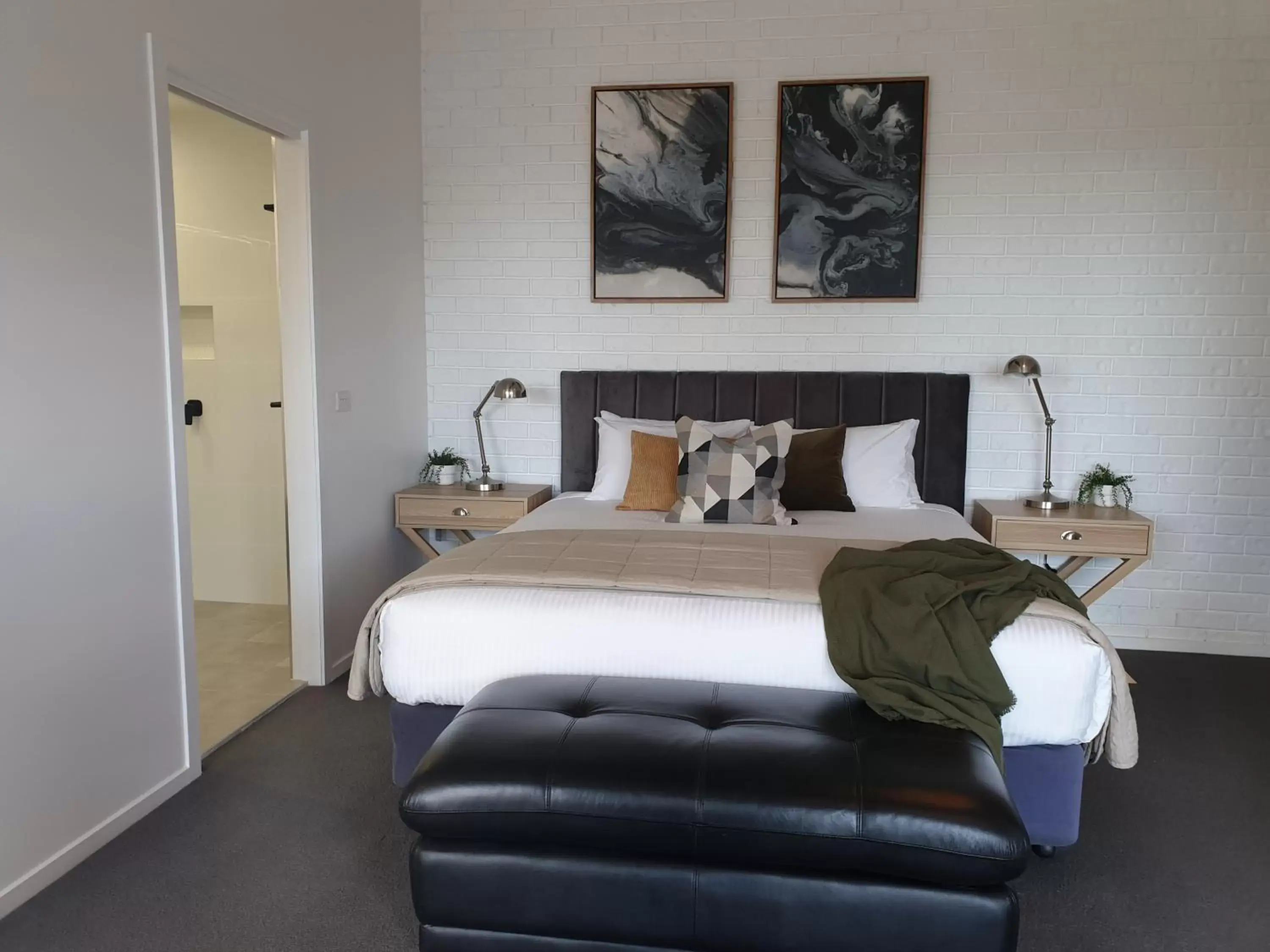 Bed in Twofold Bay Motor Inn Bed in Twofold Bay Motor Inn