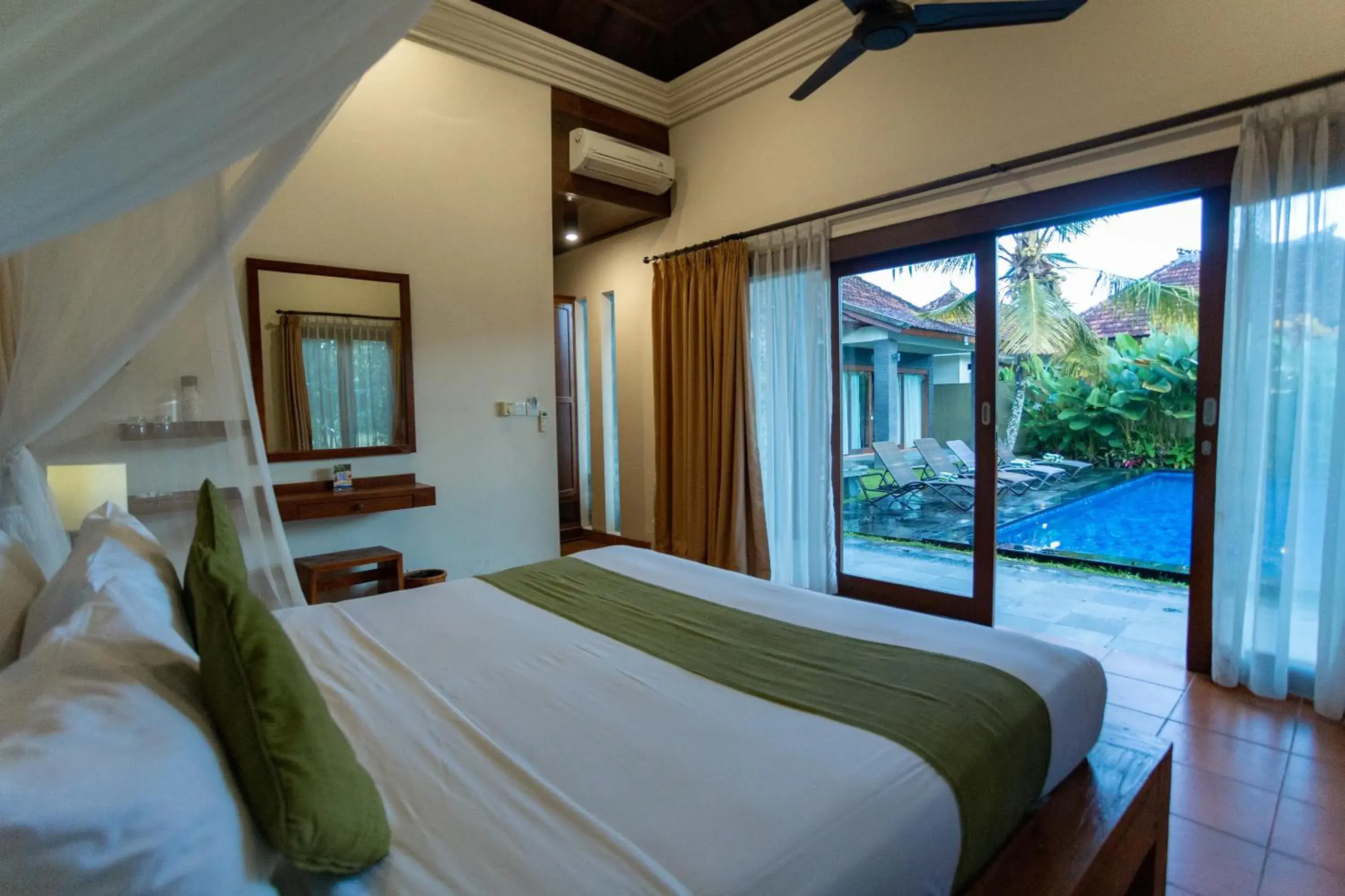 Bedroom, Bed in Ubud Heaven Sayan Villa