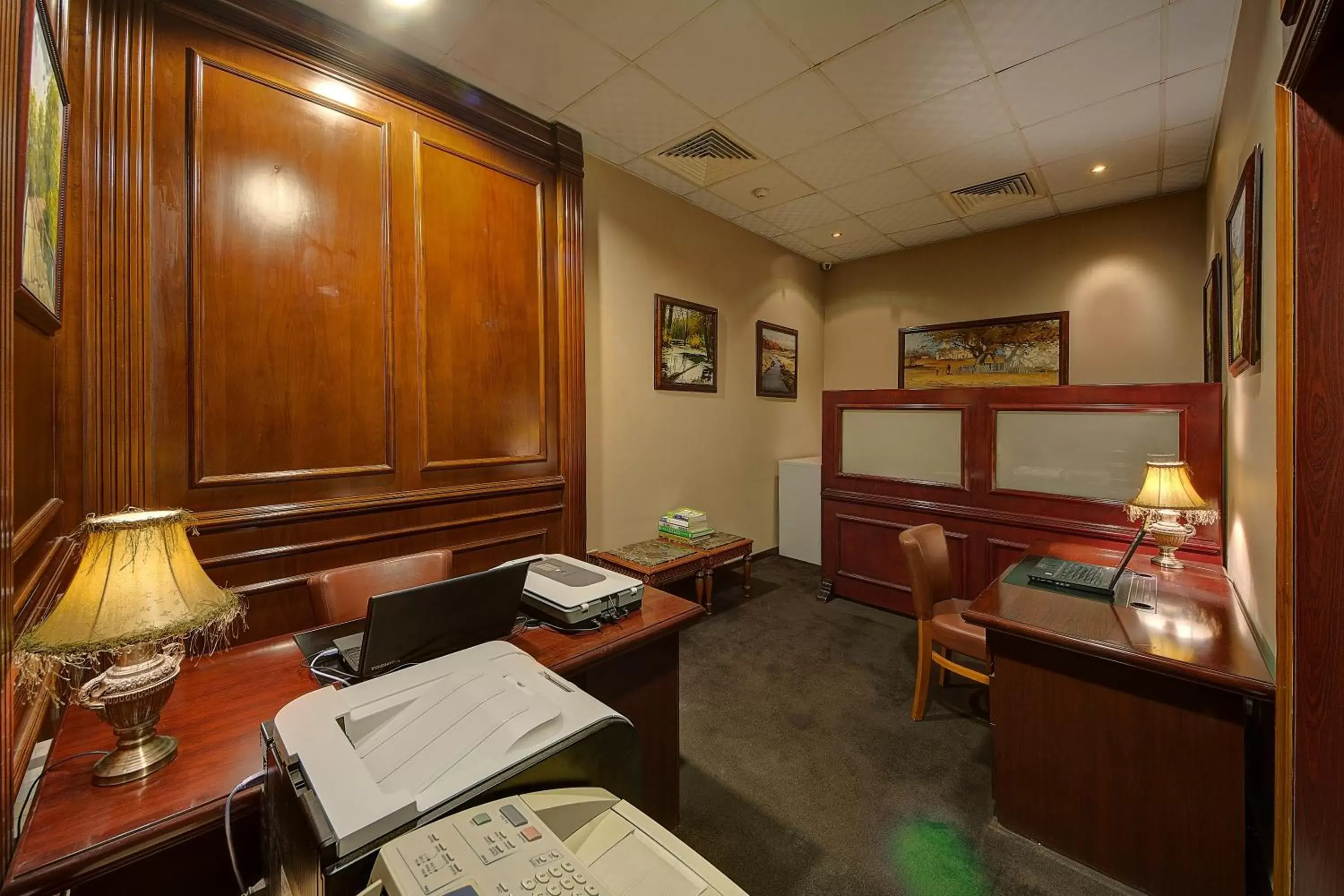 Business facilities in Royal Ascot Hotel