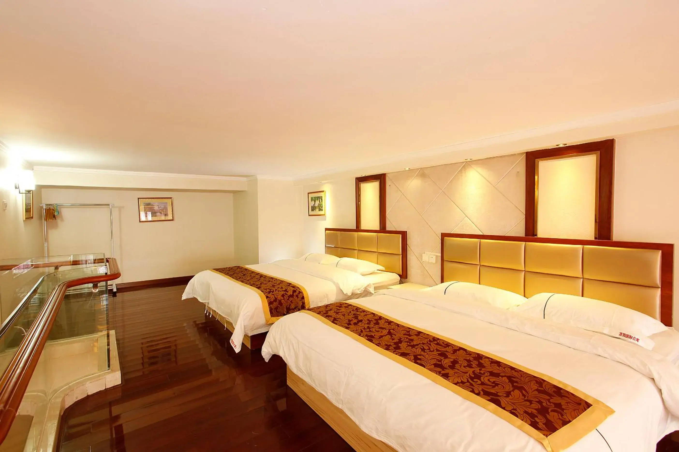 Bed in Louidon Mega Apartment Hotel Of Kam Rueng Plaza - Sunshine Apartment
