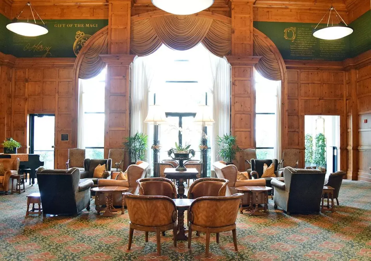 Lobby or reception in O.Henry Hotel