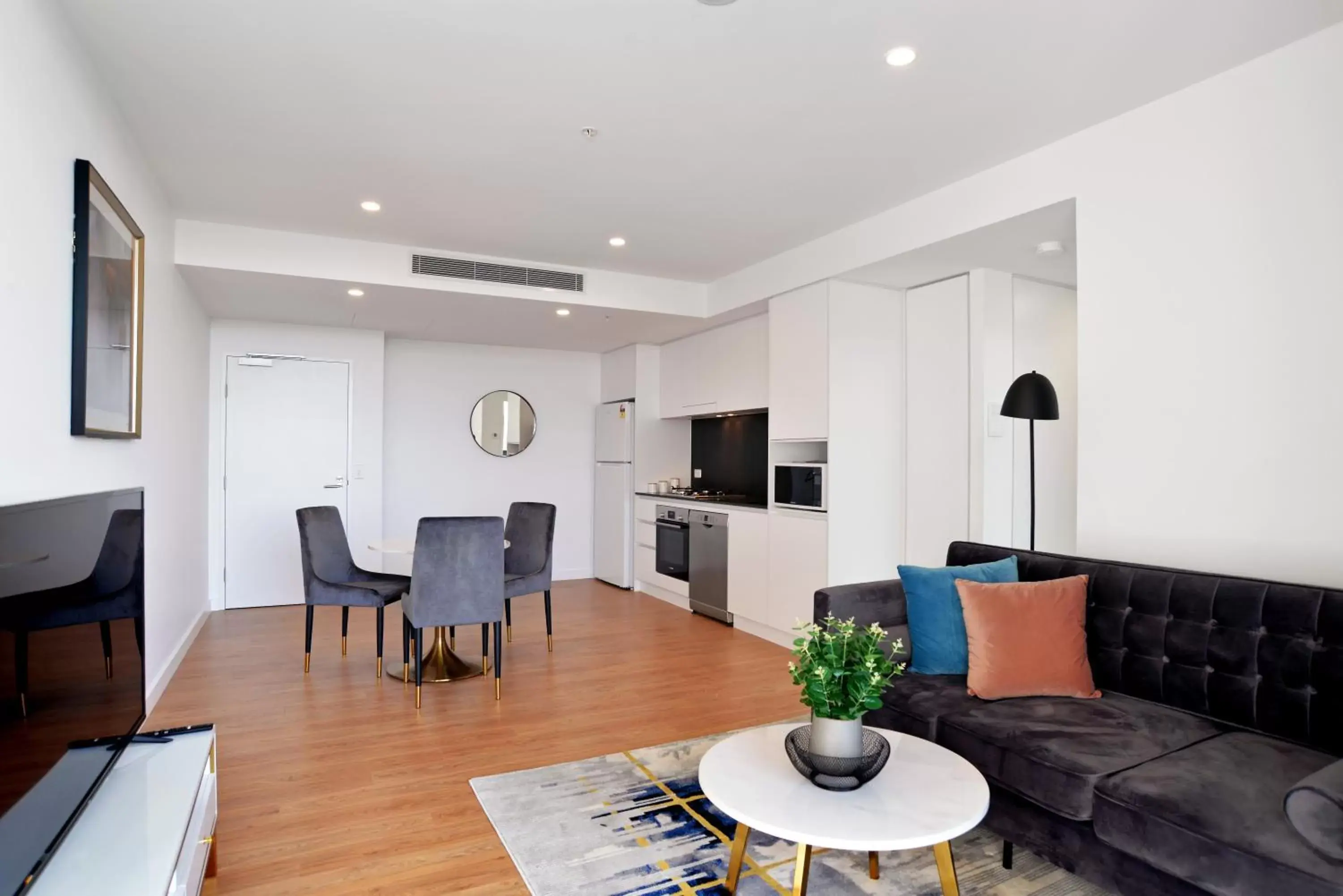 Living room, Seating Area in Brisbane One Apartments by CLLIX