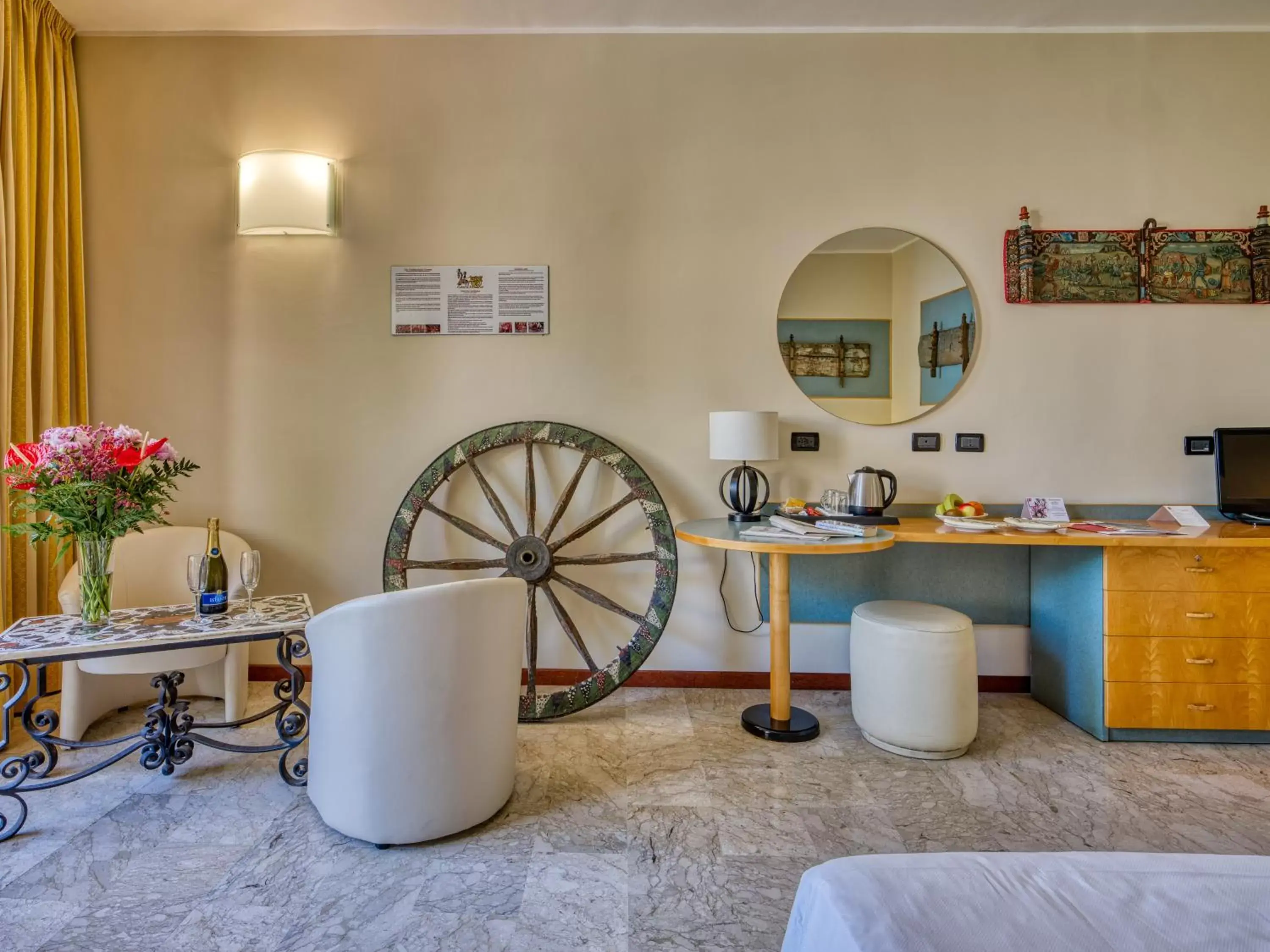 Bedroom in Hotel Ariston and Palazzo Santa Caterina