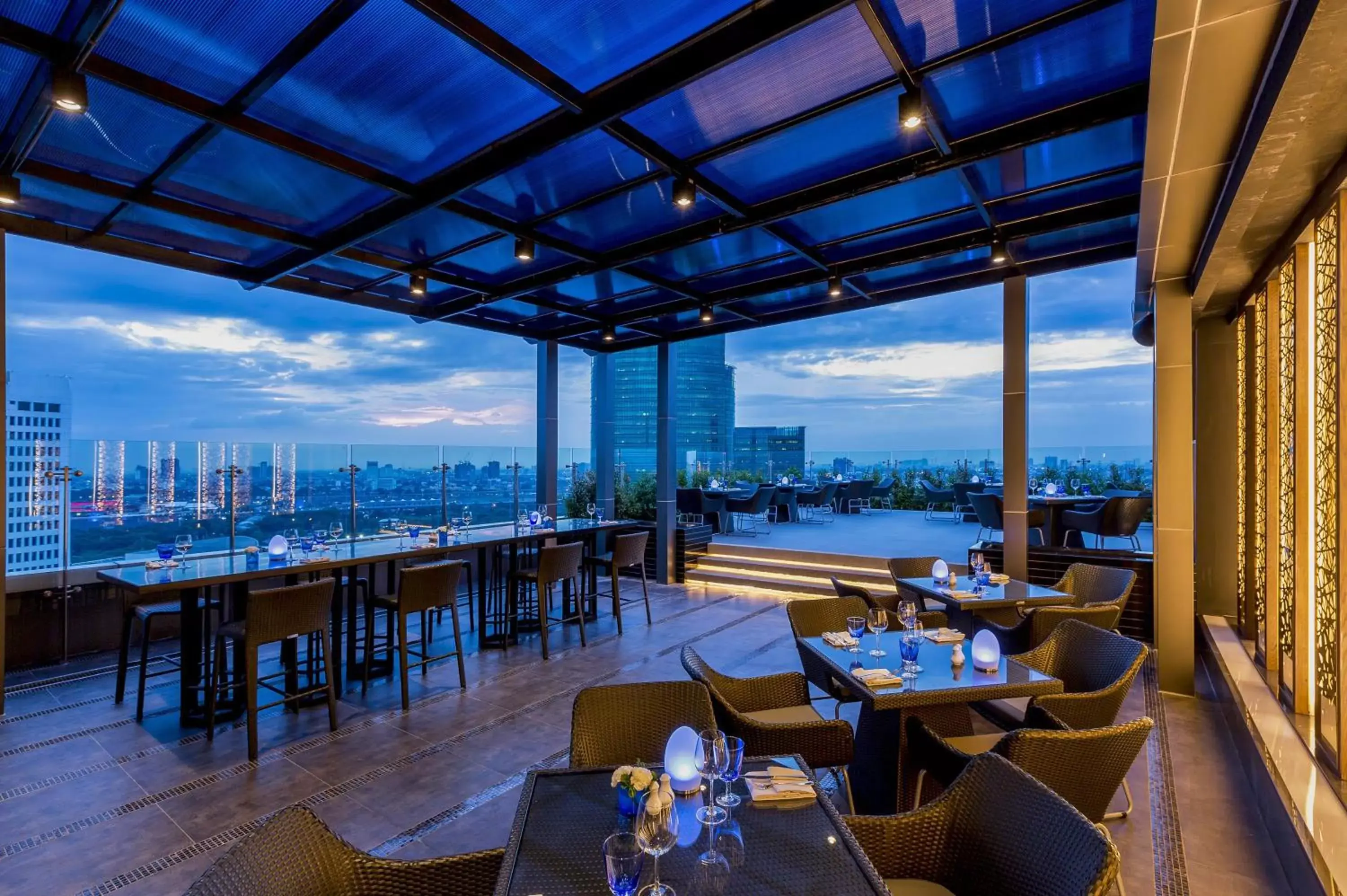 Restaurant/Places to Eat in Centara Grand at Central Plaza Ladprao Bangkok