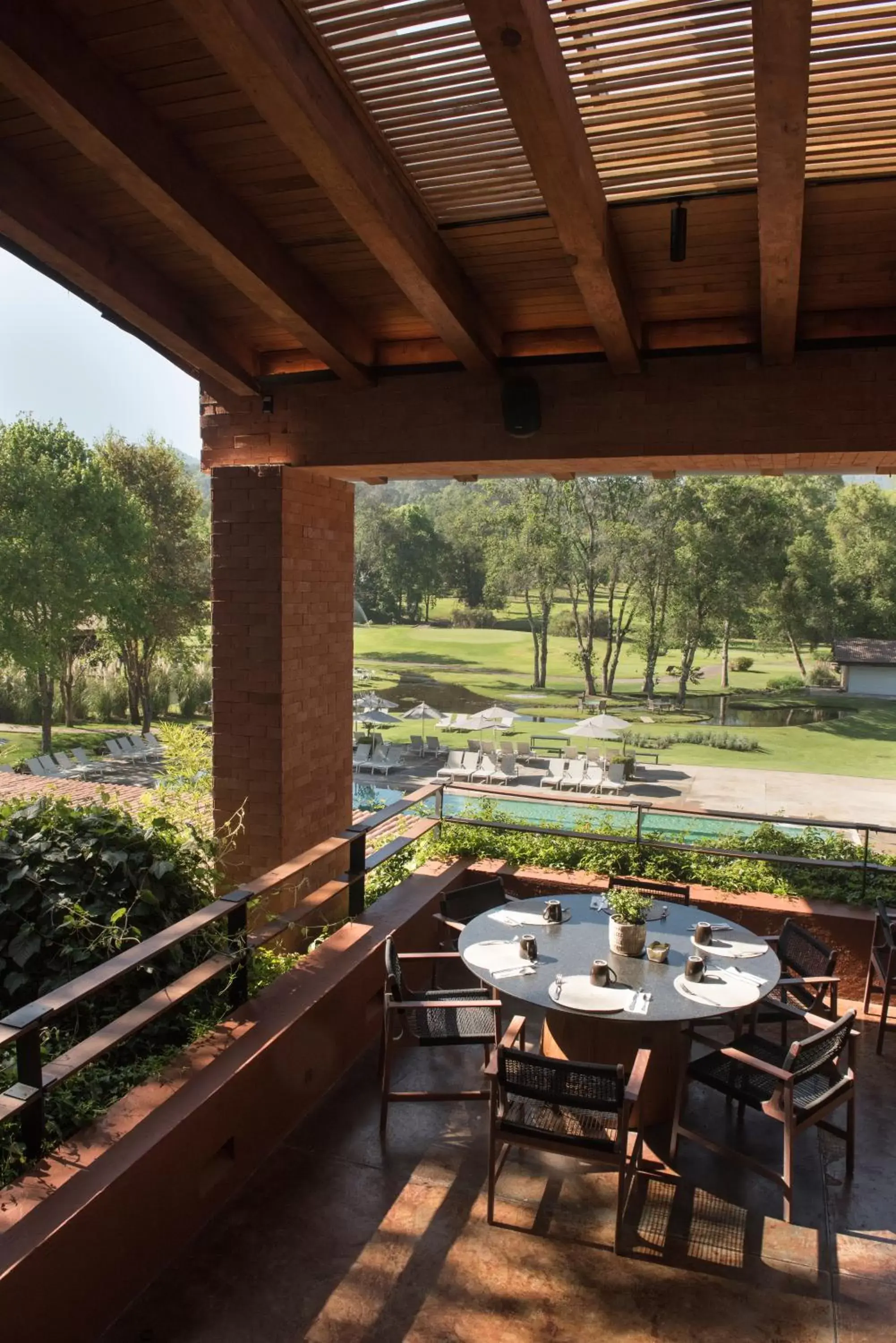 Restaurant/places to eat, Balcony/Terrace in Hotel Avandaro Golf & Spa Resort
