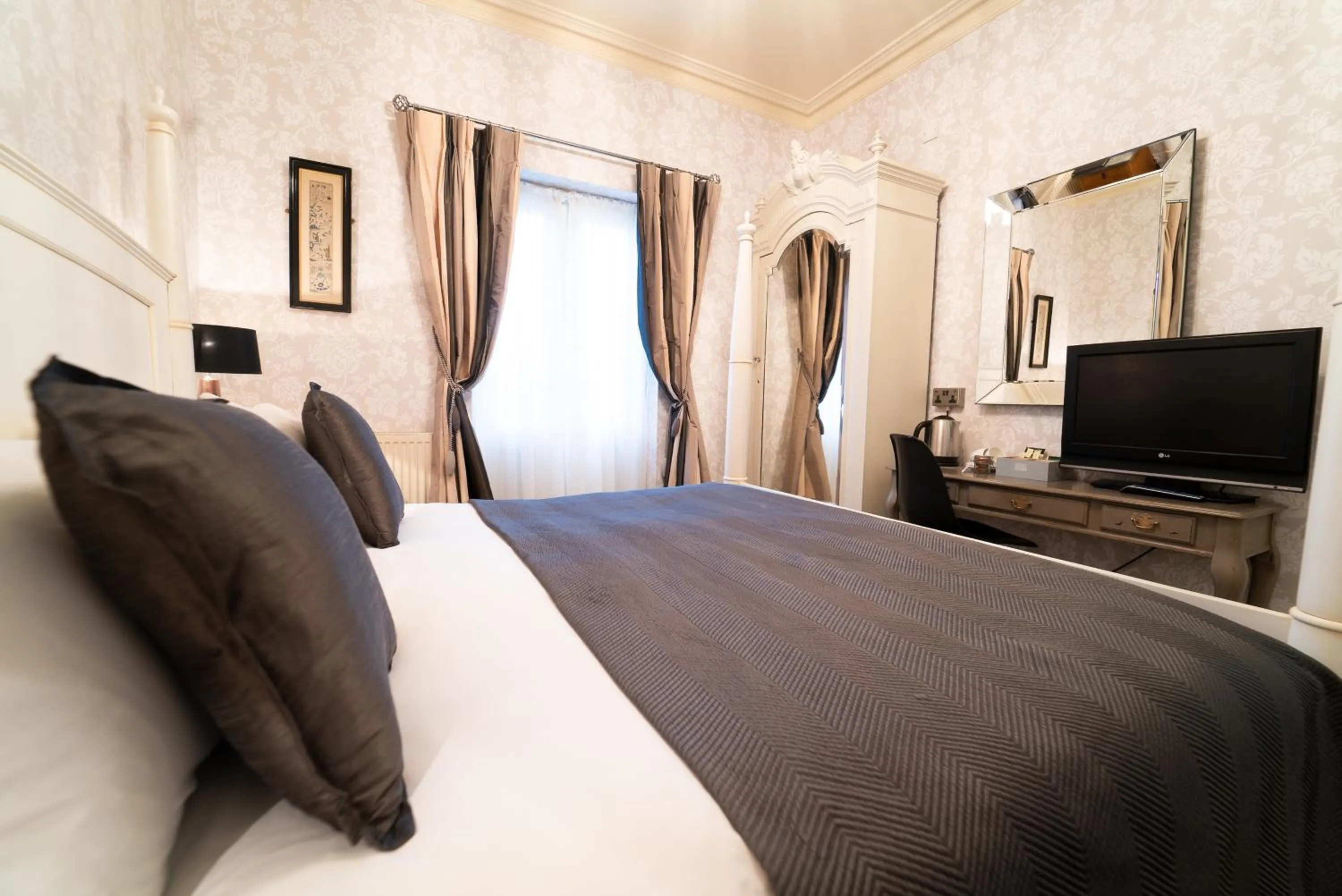 Bed in Brooks Guesthouse