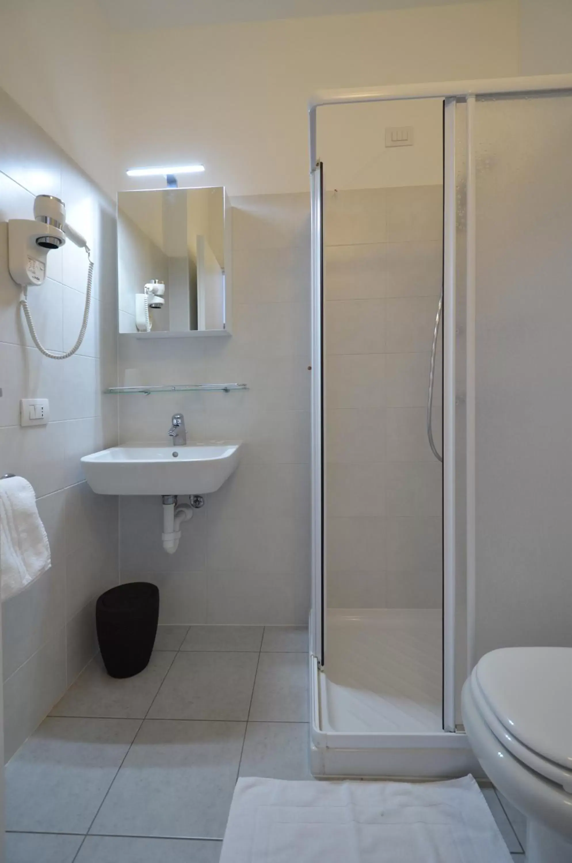 Shower, Bathroom in Albergo Della Torre