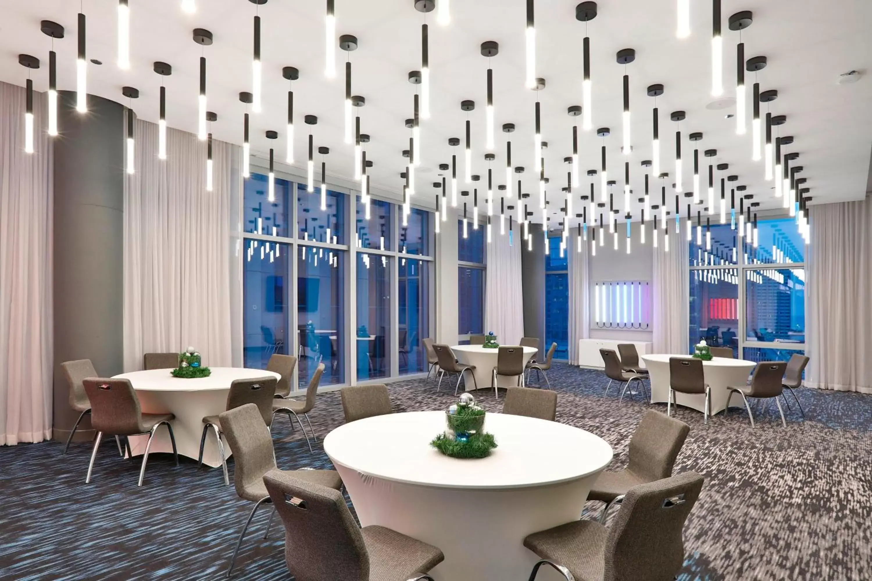 Meeting/conference room, Restaurant/Places to Eat in Aloft Chicago Mag Mile