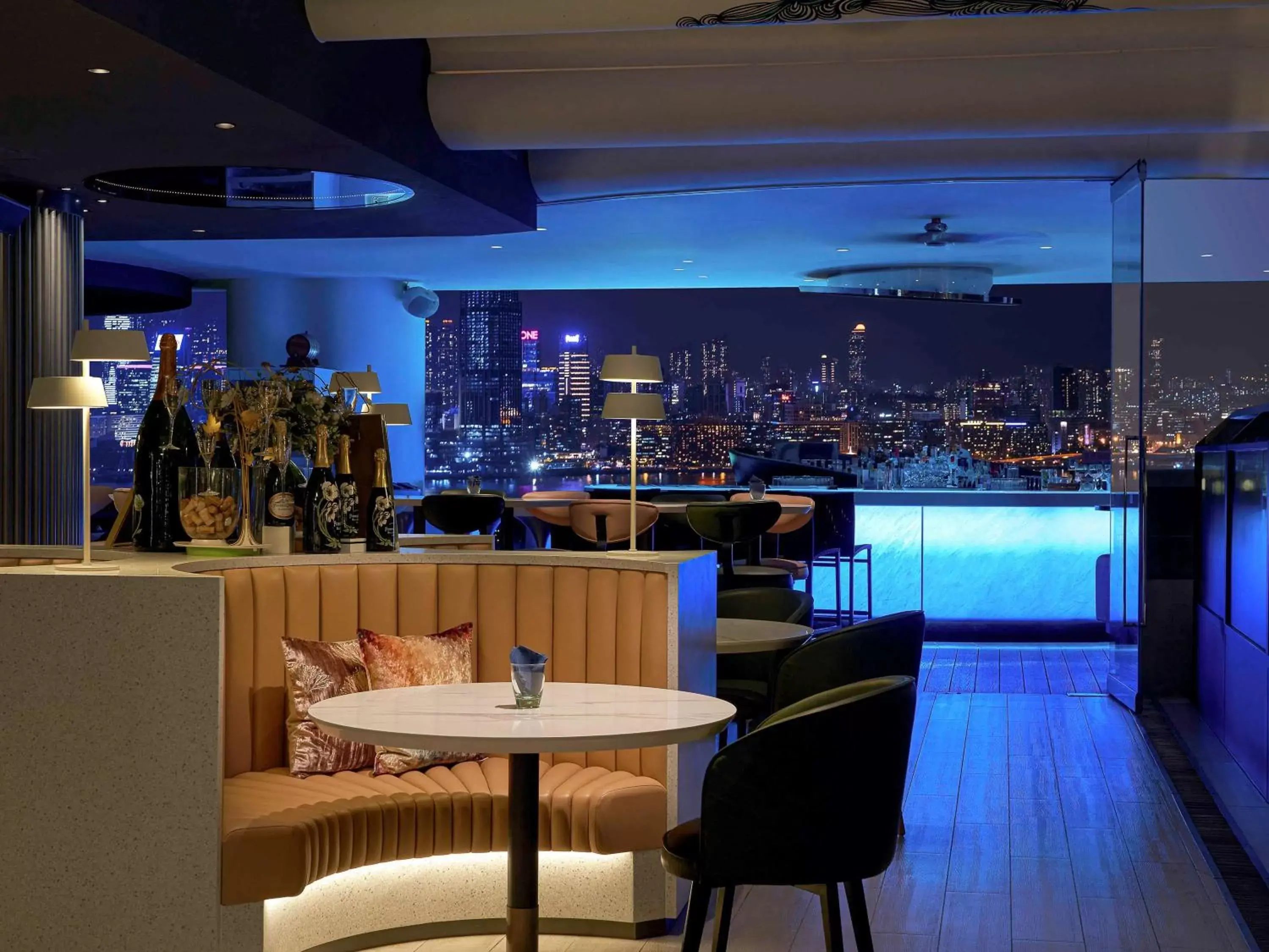 Restaurant/places to eat in The Park Lane Hong Kong, a Pullman Hotel