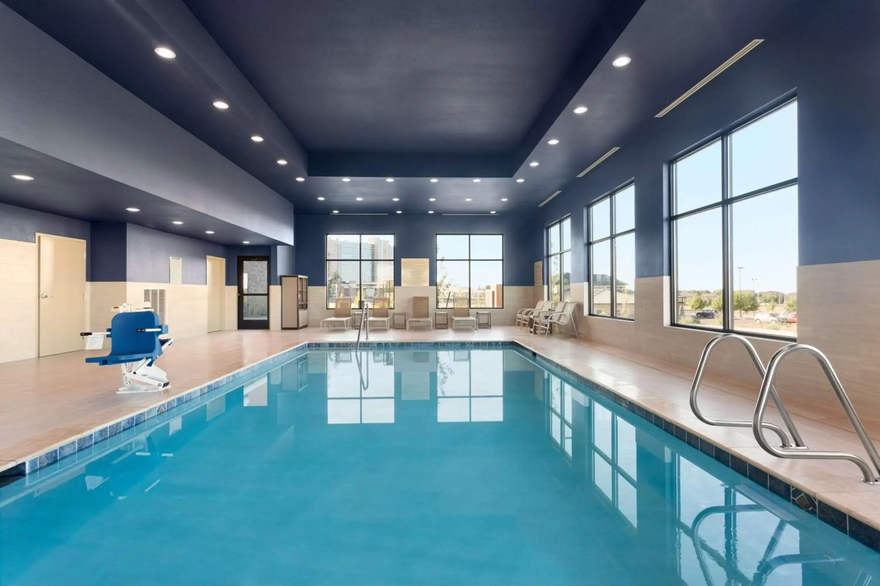 Pool view, Swimming Pool in Hampton Inn by Hilton Kennewick at Southridge