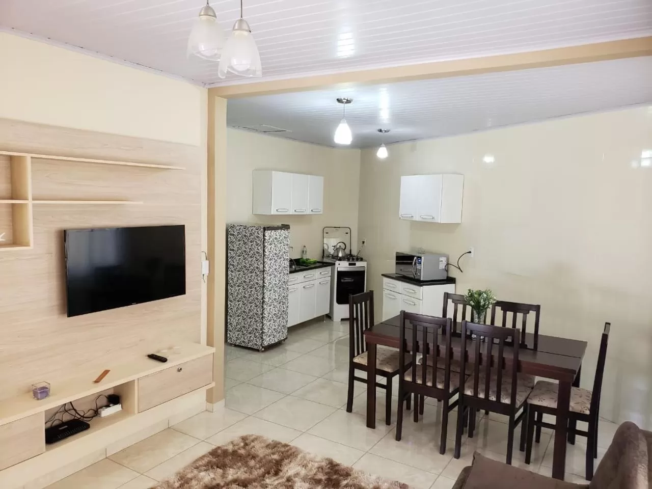 Communal kitchen, Dining Area in Felipe Family Houses - Casas de temporada