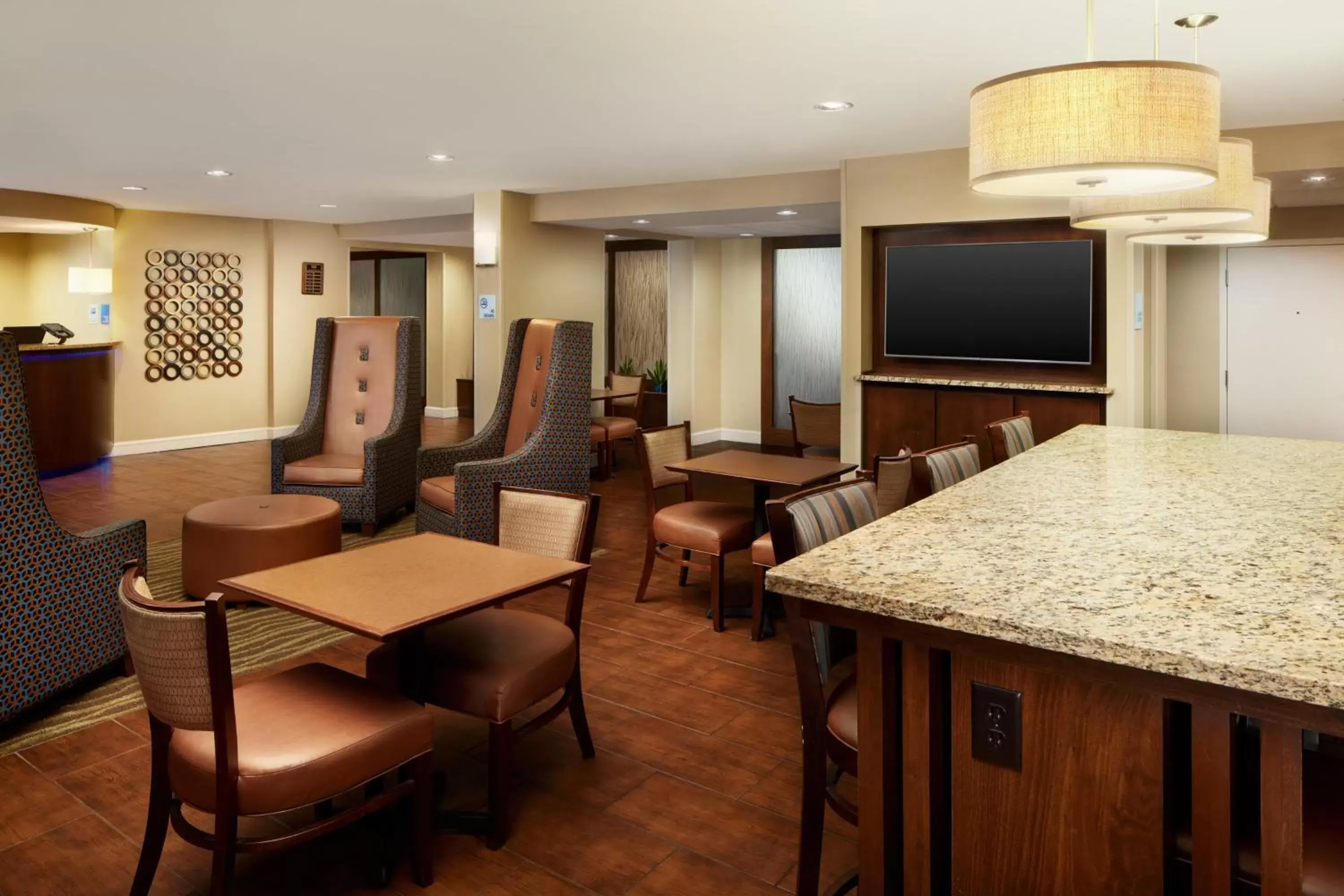 Lobby or reception in Holiday Inn Express Tifton, an IHG Hotel