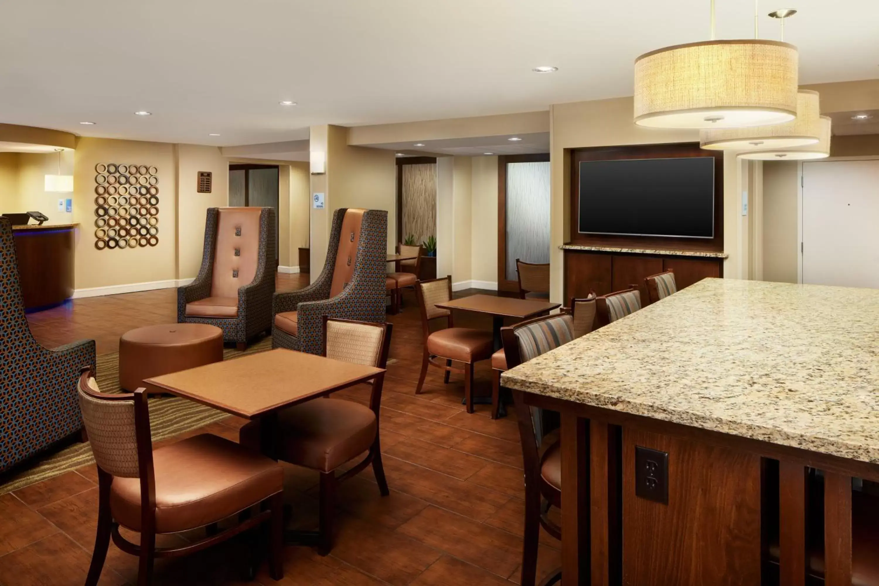 Property building in Holiday Inn Express Tifton by IHG Property building in Holiday Inn Express Tifton by IHG