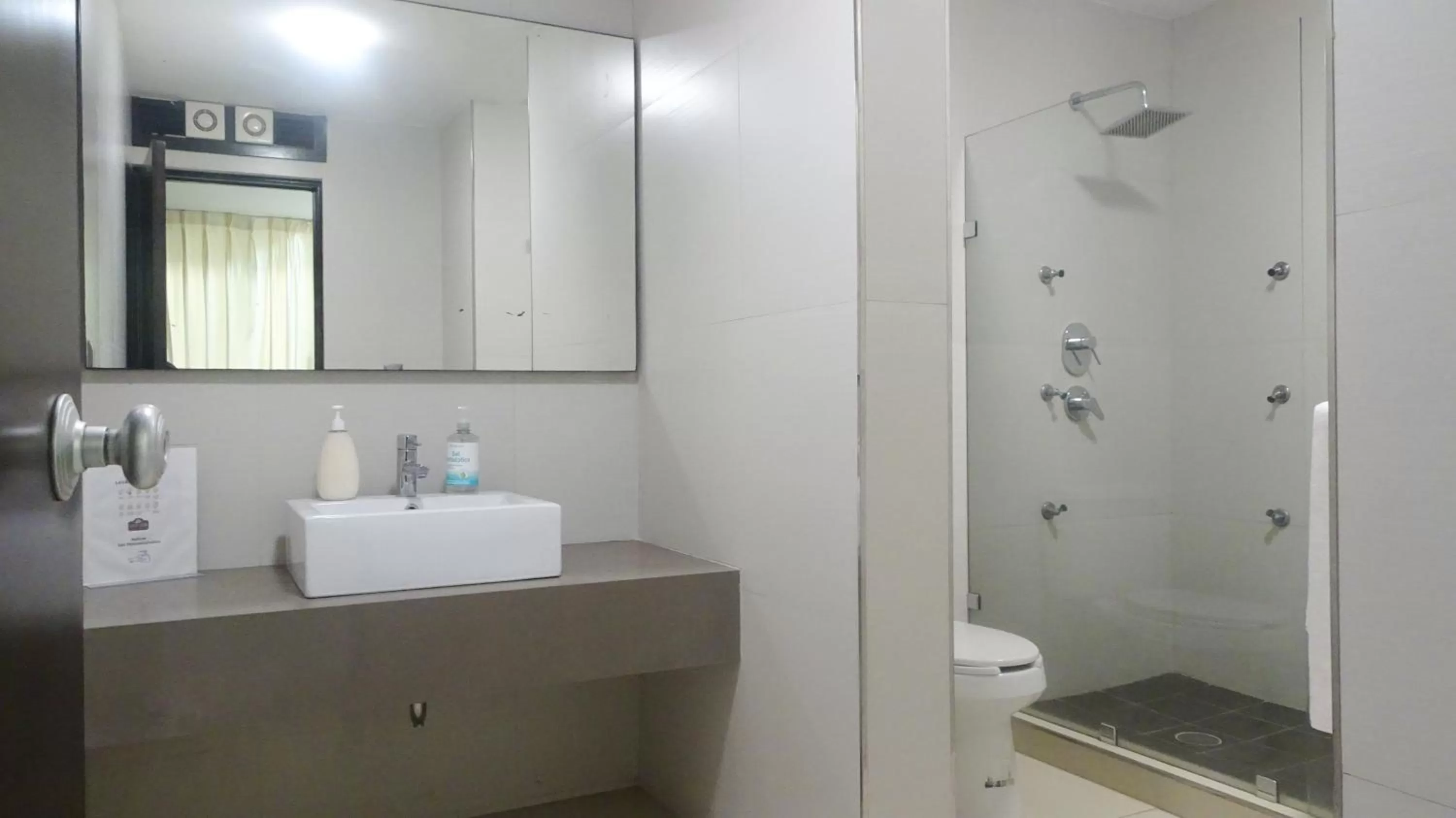 Shower, Bathroom in Suites San Luis