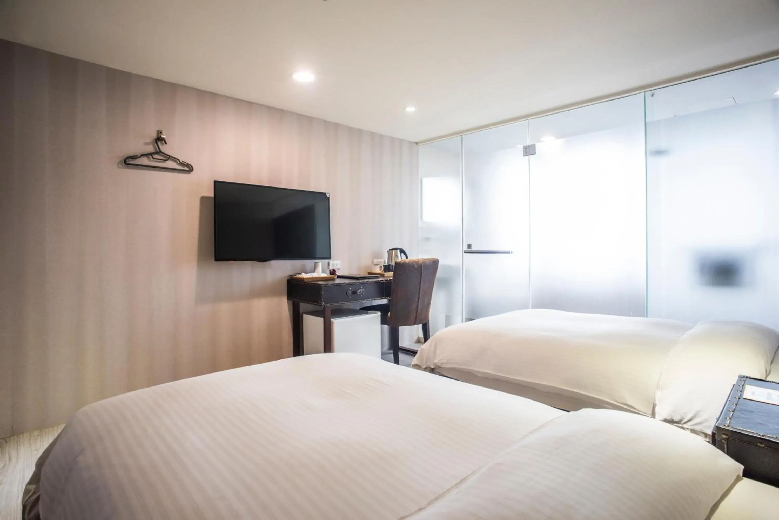 Photo of the whole room, Bed in XinsheHotel - Chungli