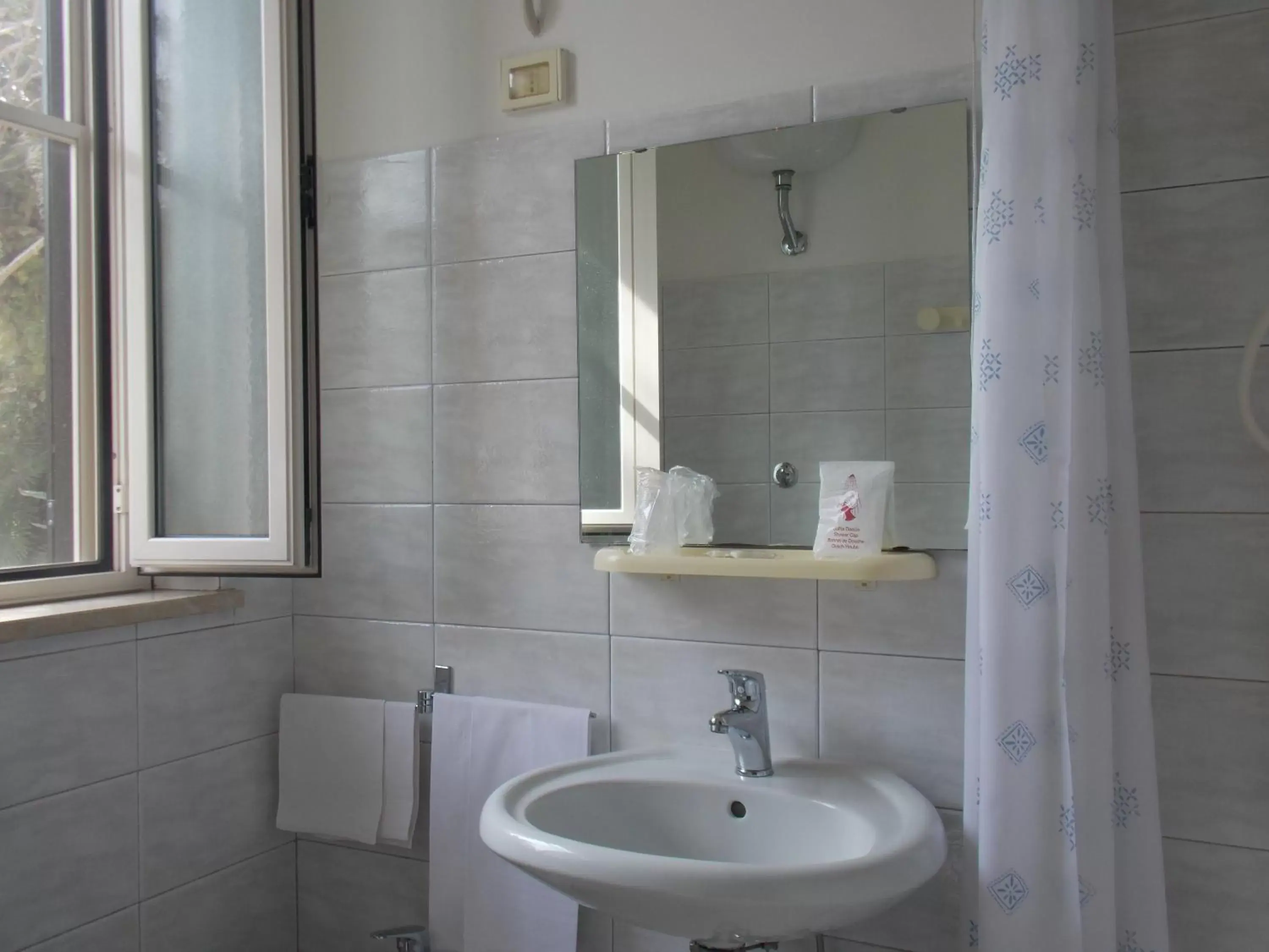 Twin Room in Hotel Villa dei Butteri - Aprilia Twin Room in Hotel Villa dei Butteri - Aprilia