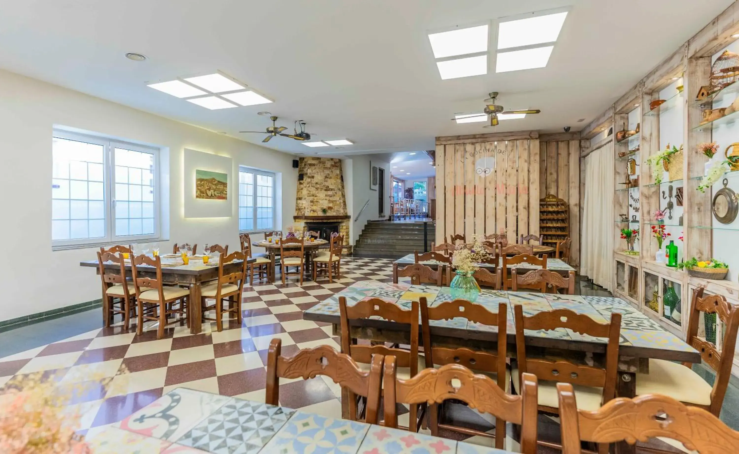 Dining area, Restaurant/Places to Eat in Checkin Camino de Granada