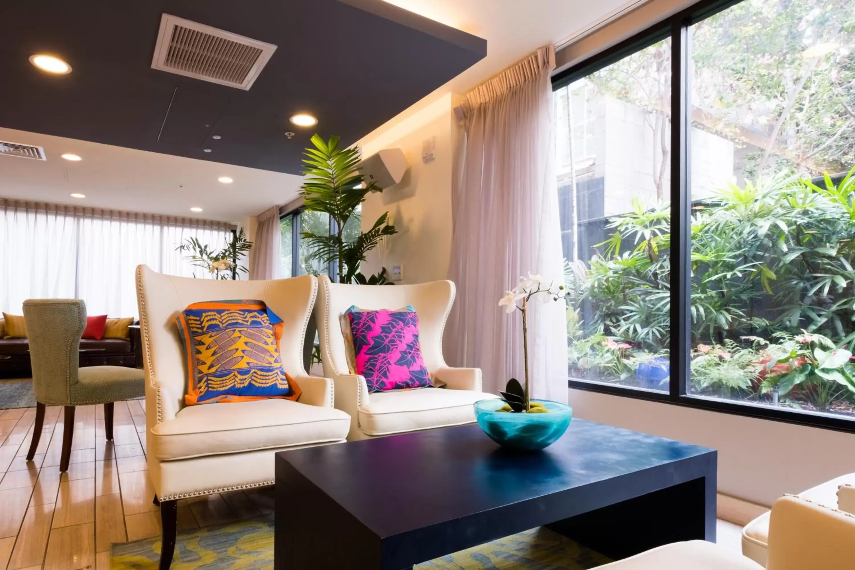 Lobby or reception, Seating Area in VIVE Hotel Waikiki