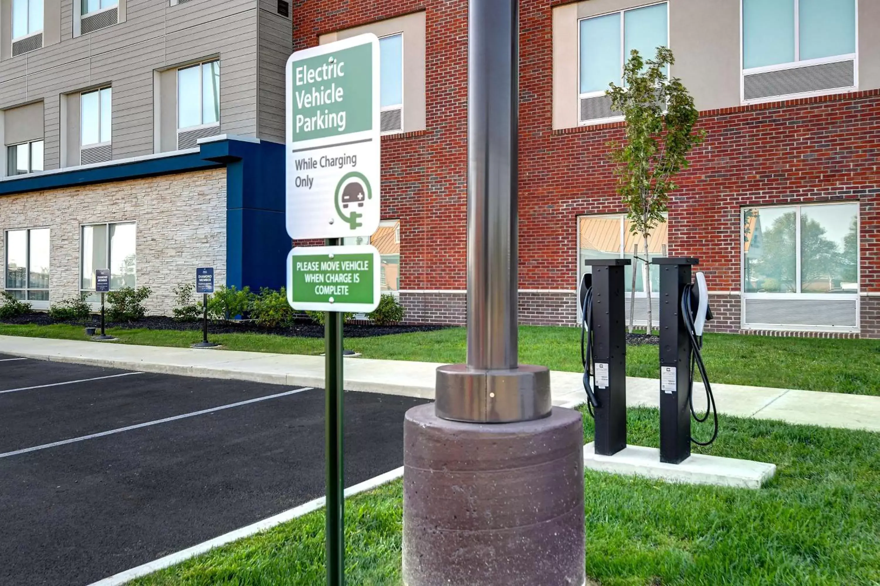 Property building in Hampton Inn & Suites Canal Winchester Columbus Property building in Hampton Inn & Suites Canal Winchester Columbus