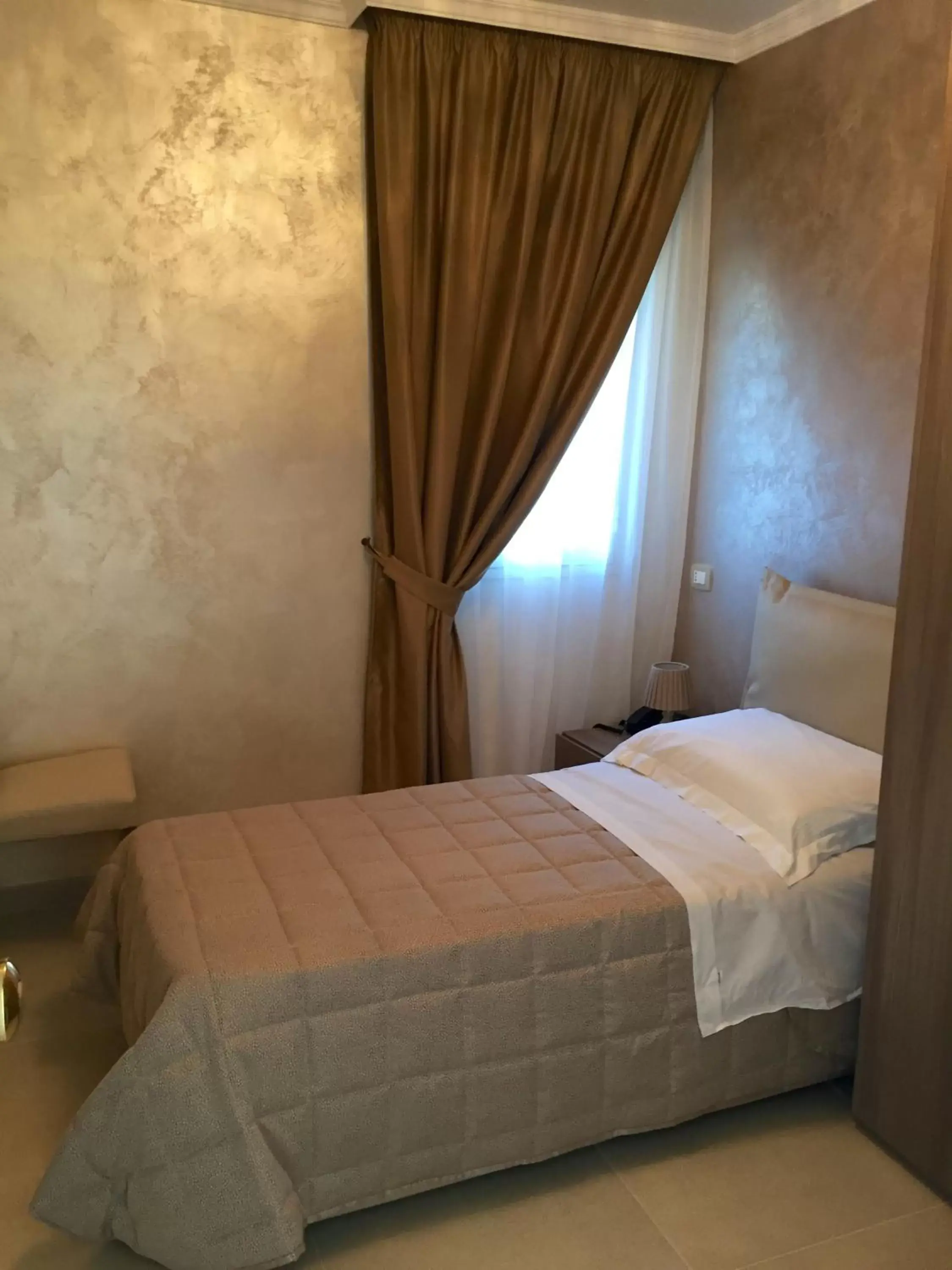 Single Room in Hotel Riviera Palace