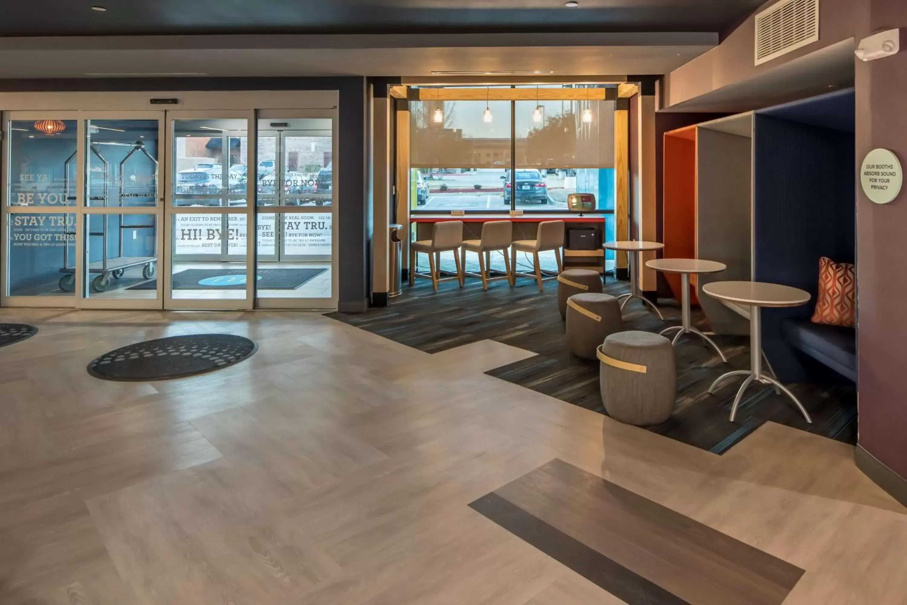 Lobby or reception in Tru by Hilton Garland Richardson