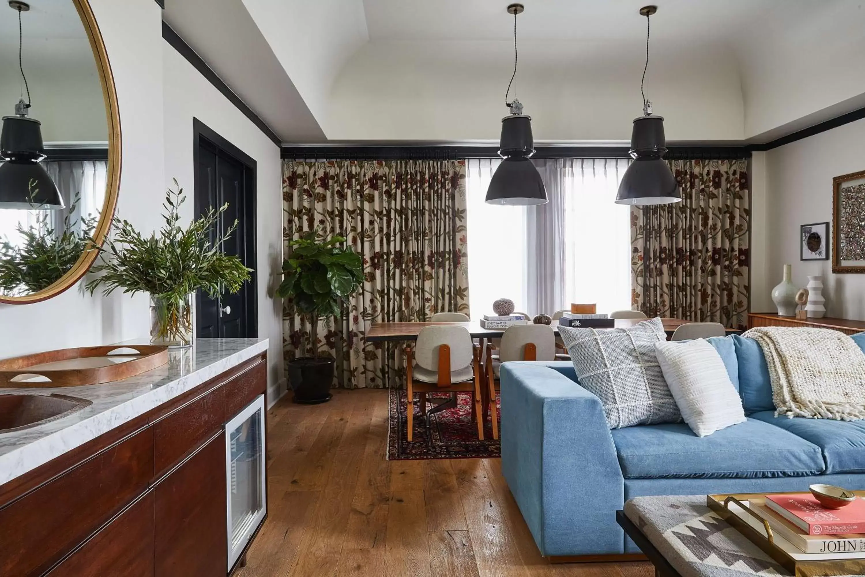 Photo of the whole room in Hotel Revival Baltimore Photo of the whole room in Hotel Revival Baltimore