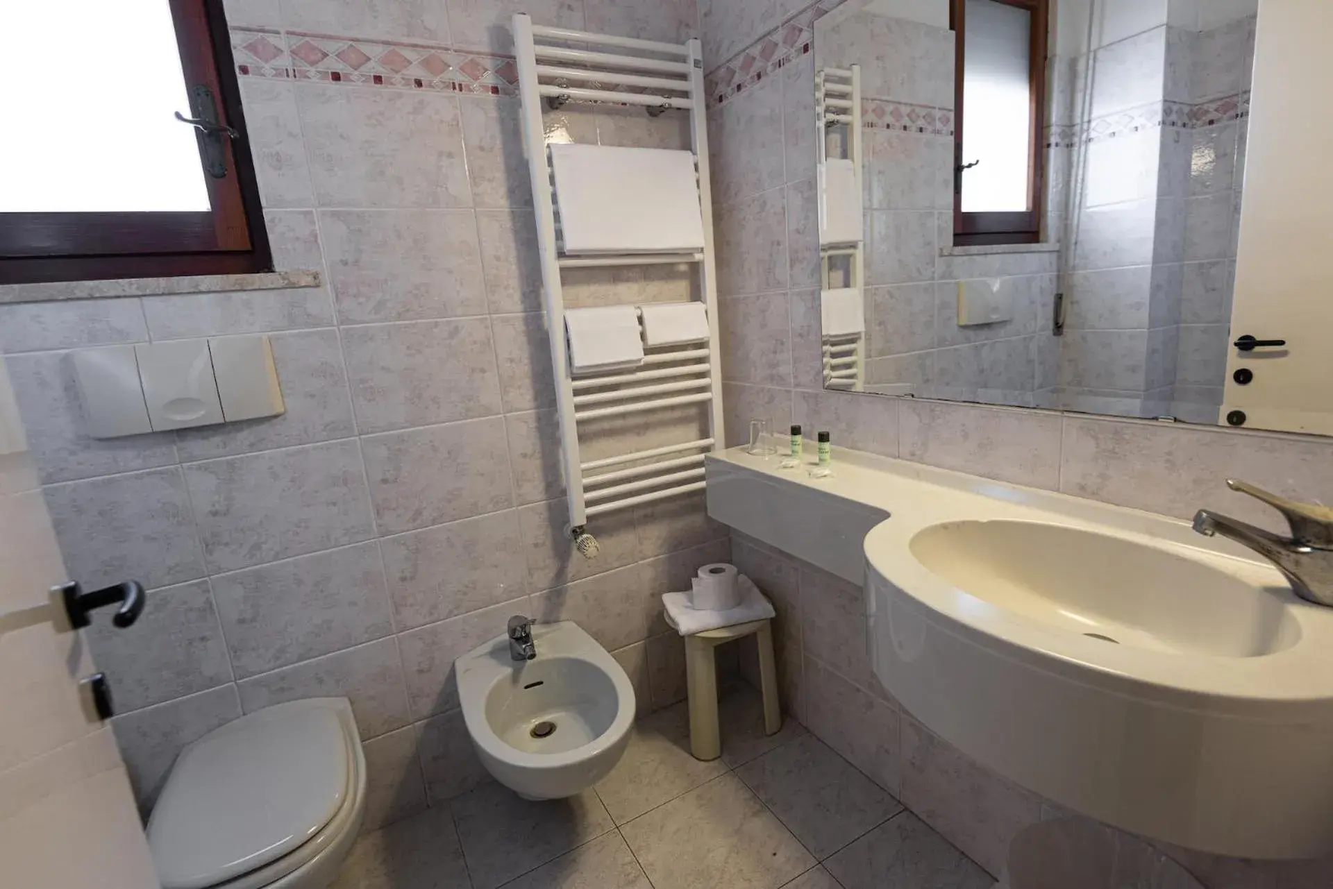 Bathroom in Hotel il Delfino