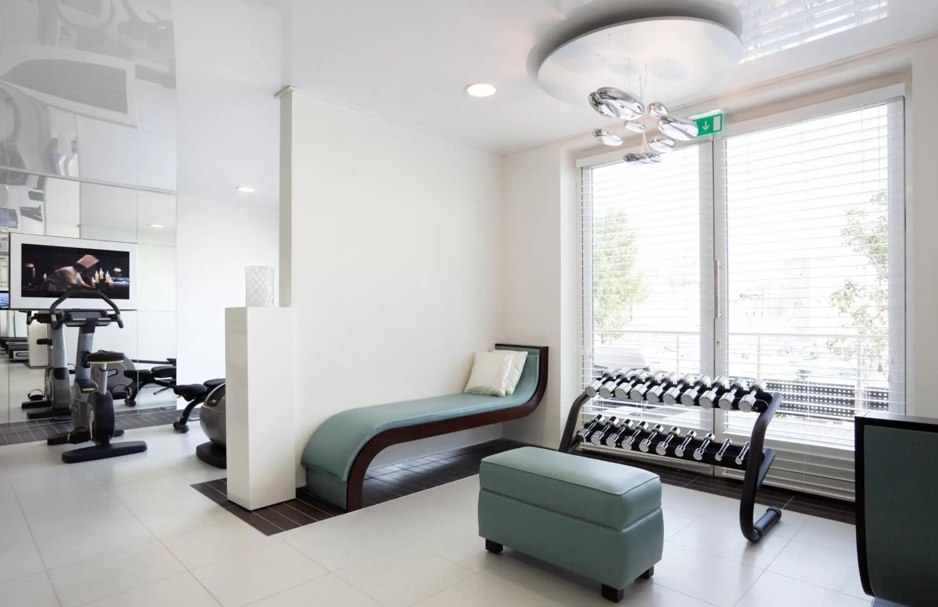 Fitness centre/facilities, Seating Area in Sofitel Marseille Vieux-Port