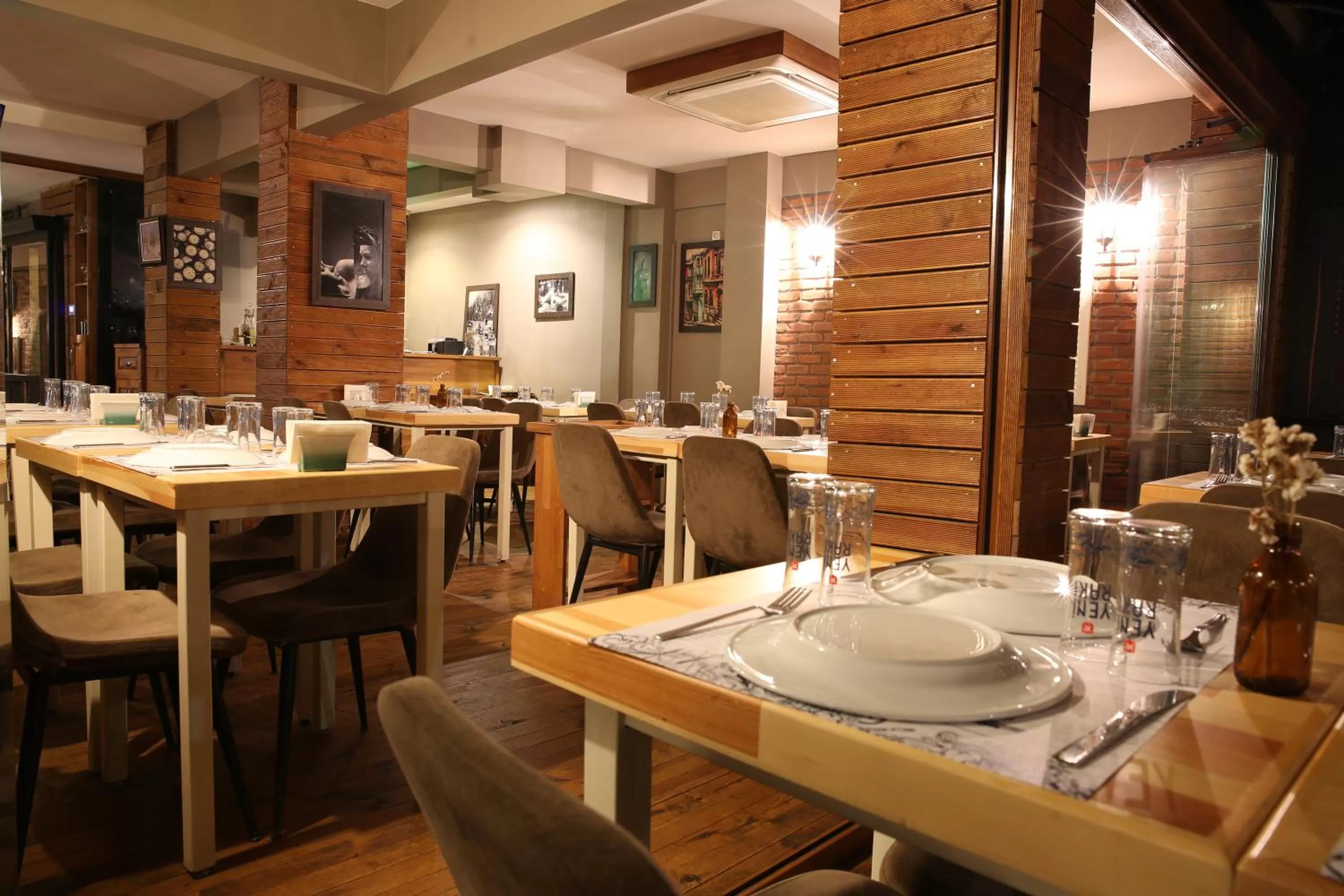 Restaurant/places to eat in Kuzen Otel