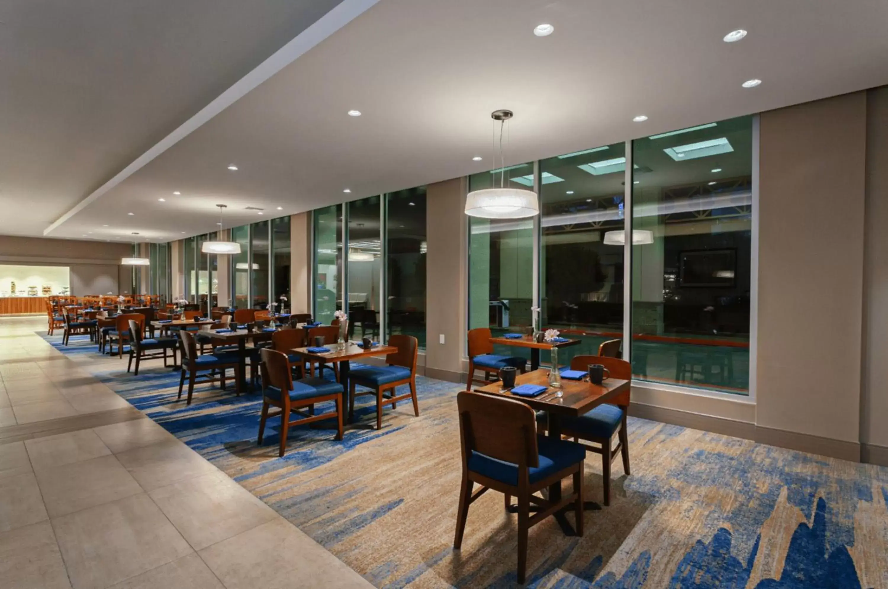 Restaurant/Places to Eat in Holiday Inn Los Angeles - LAX Airport, an IHG Hotel