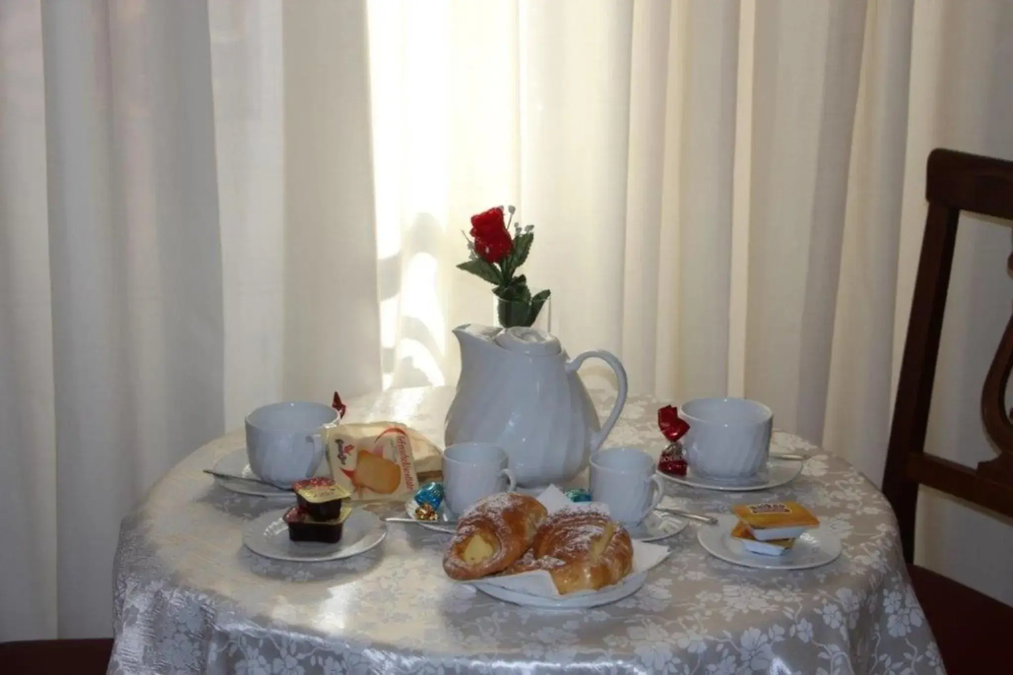 Continental breakfast, Breakfast in Hotel Mirage